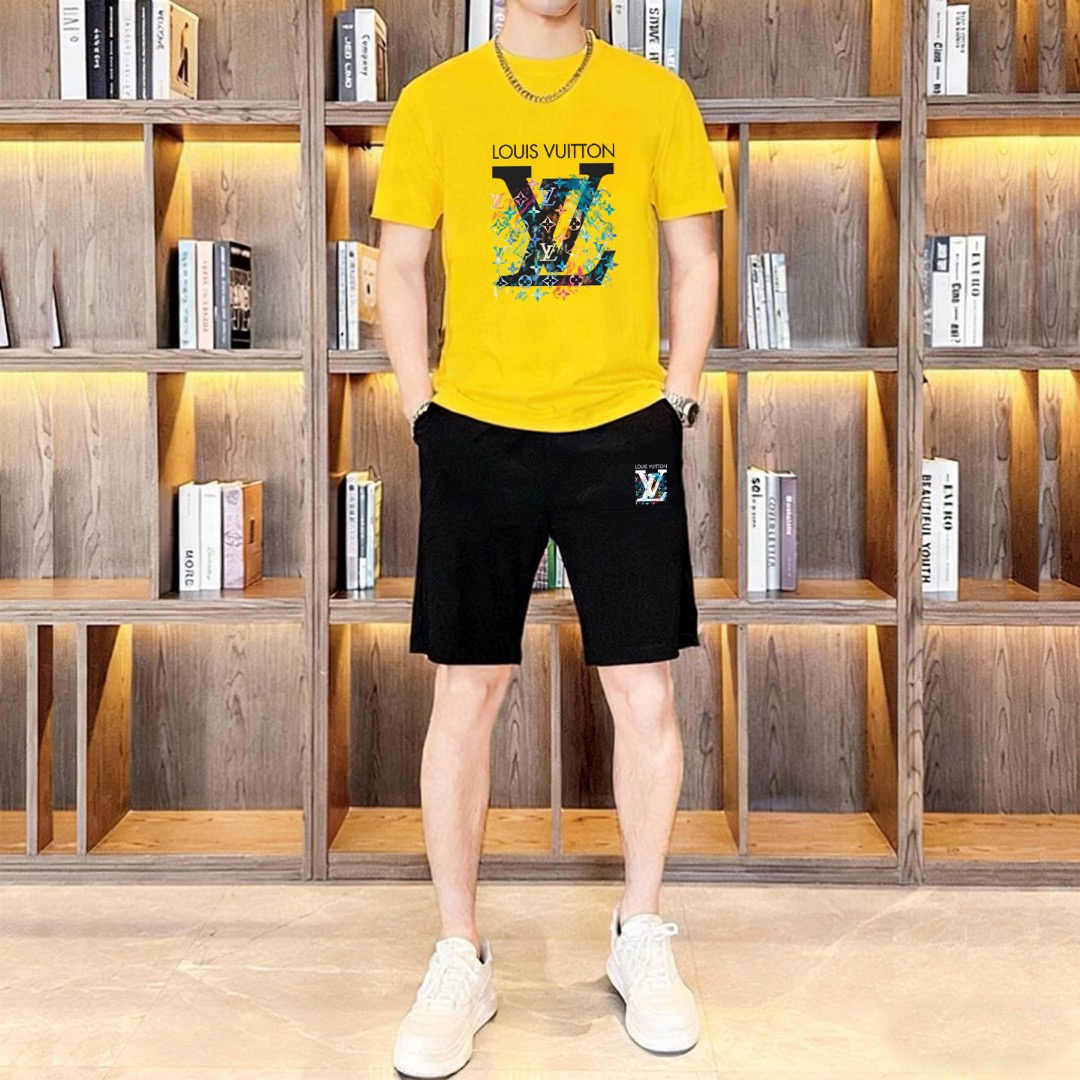 P102 Marca: LV 2026 Nuevo Conjunto de camiseta y pantalón corto para hombre. ¡Venta sincronizada en la web oficial! ¡Ve…