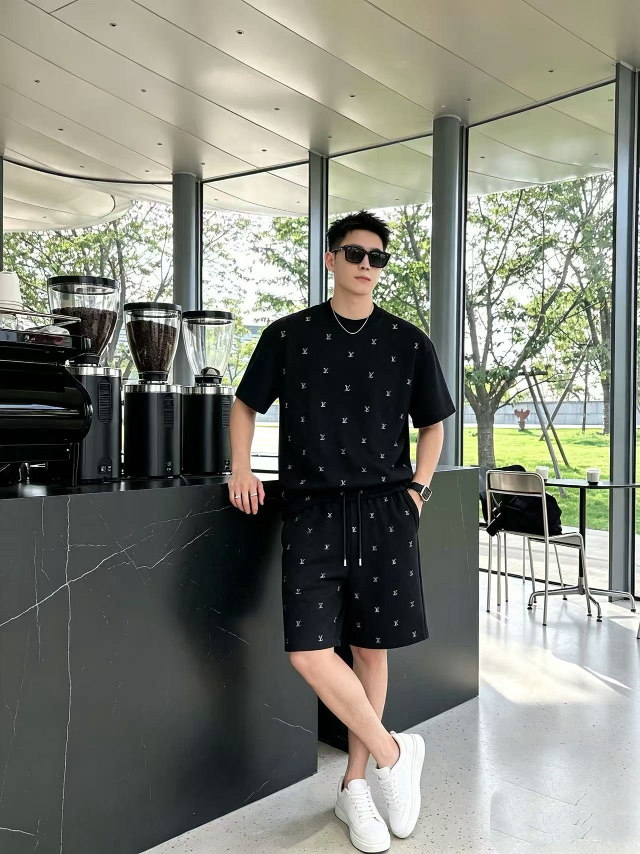 P290 Marca: LV 2026 último estilo de verano, mismo estilo para hombres y mujeres, traje de pantalones cortos de camiset…