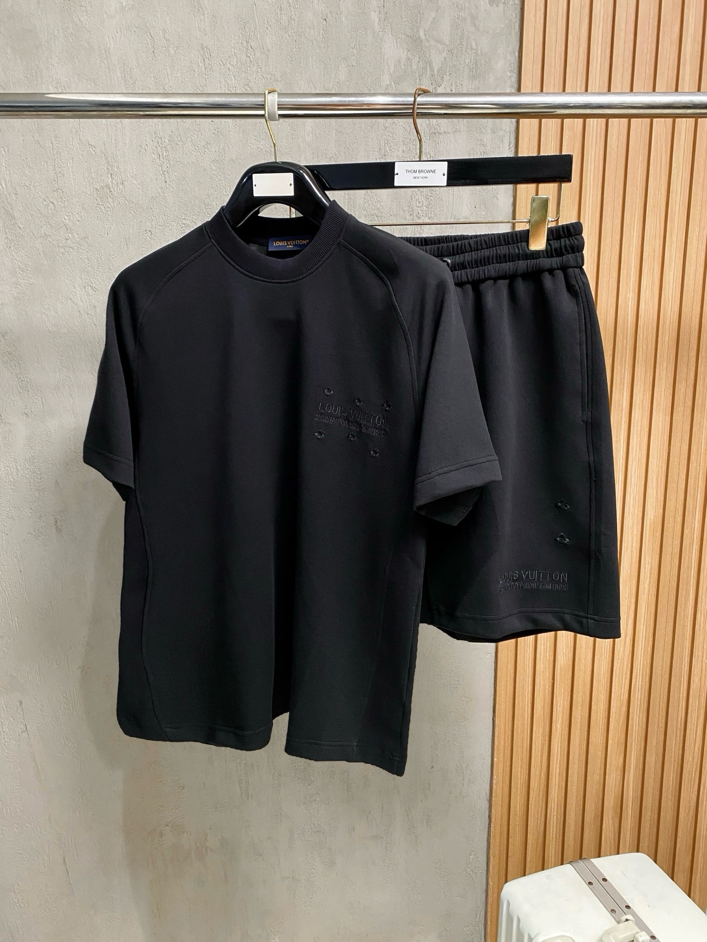 P290 Marca: LV 2026 último estilo de verano, mismo estilo para hombres y mujeres, traje de pantalones cortos de camiset…