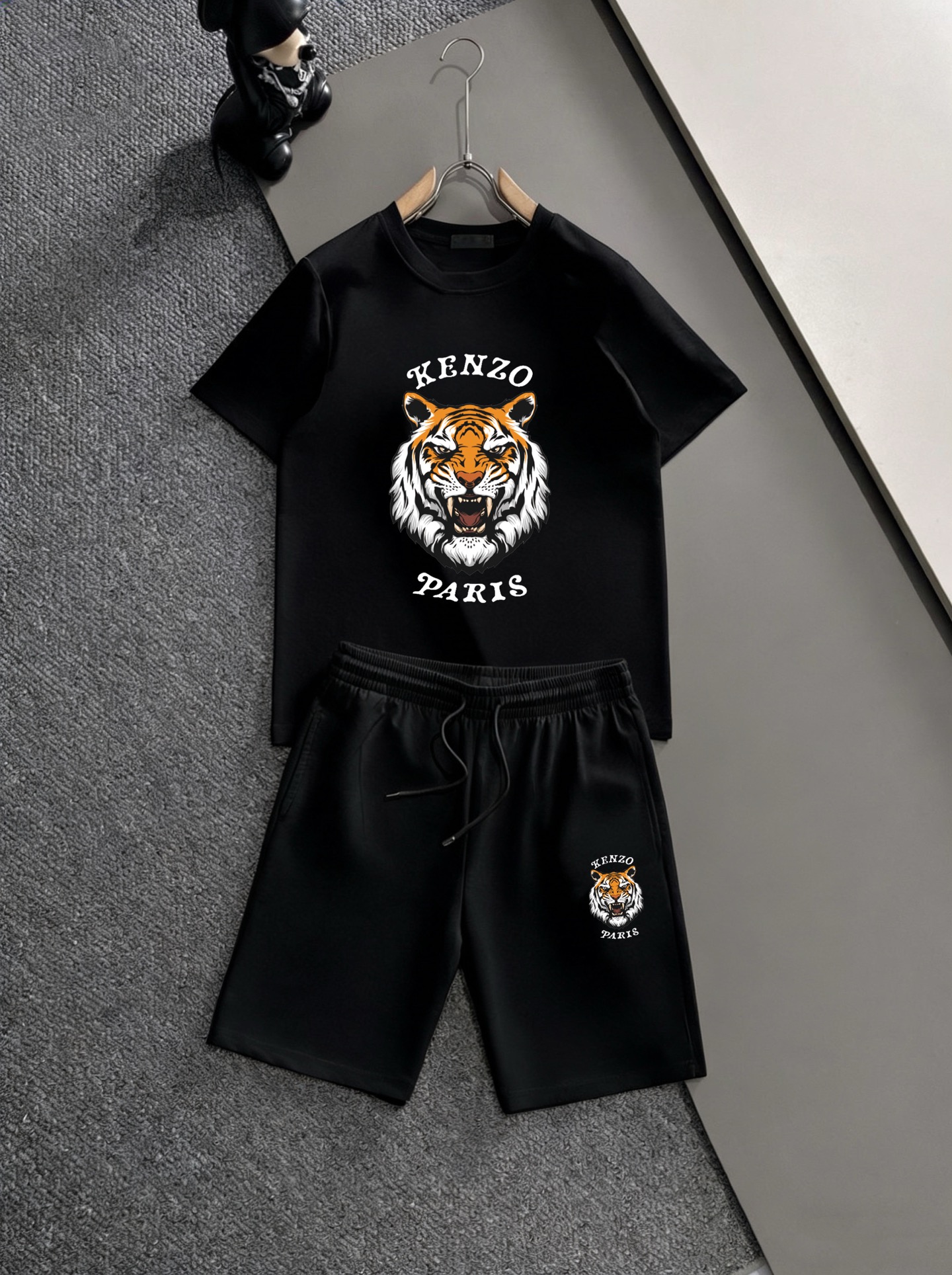 P120 Marca: KENZO 2026 nuevo conjunto de camiseta y pantalones cortos para hombre. ¡Venta simultánea en la we…