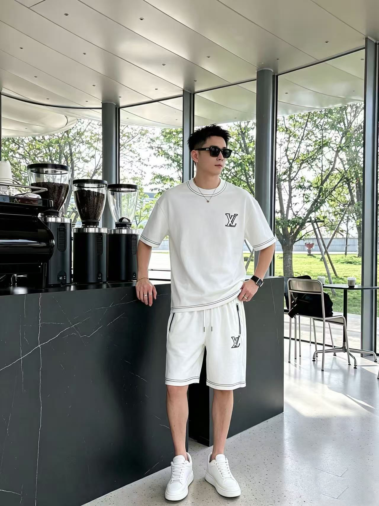 P290 Marca: LV 2026 último estilo de verano, mismo estilo para hombres y mujeres, traje de pantalones cortos de camiset…
