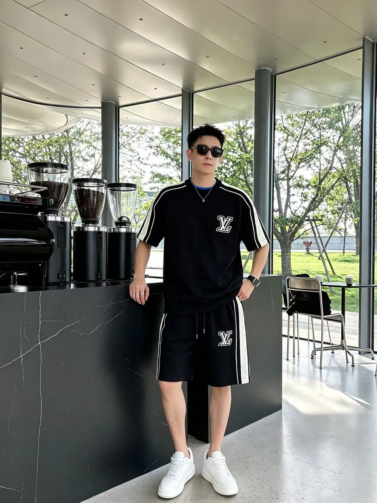 P290 Marca: LV 2026 último estilo de verano, mismo estilo para hombres y mujeres, traje de pantalones cortos de camiset…