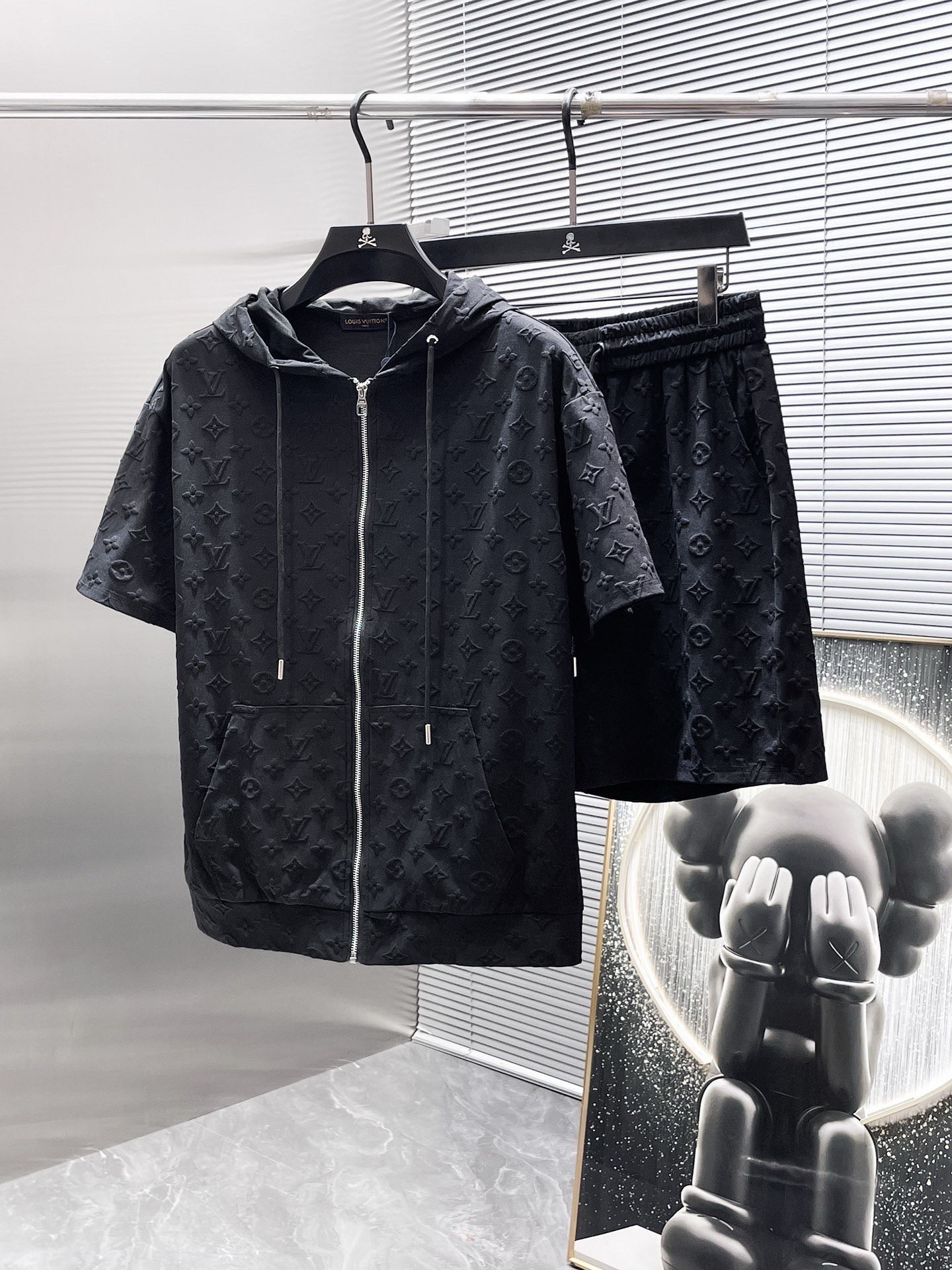: LV 2026 T . M-3XL Novità Manica corta PantalonciniCompleto