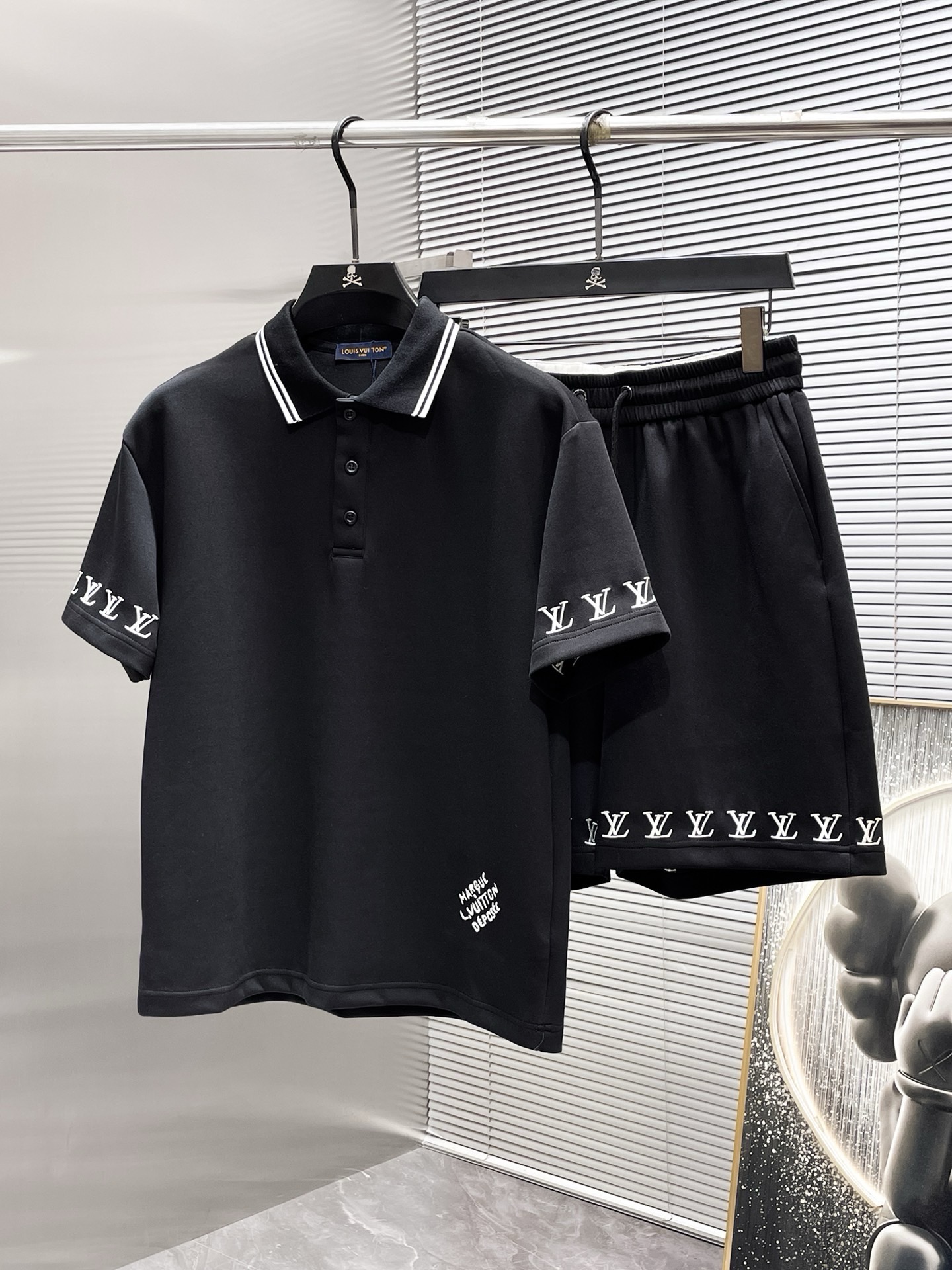 : LV 2026 T . M-3XL Novità Manica corta PantalonciniCompleto