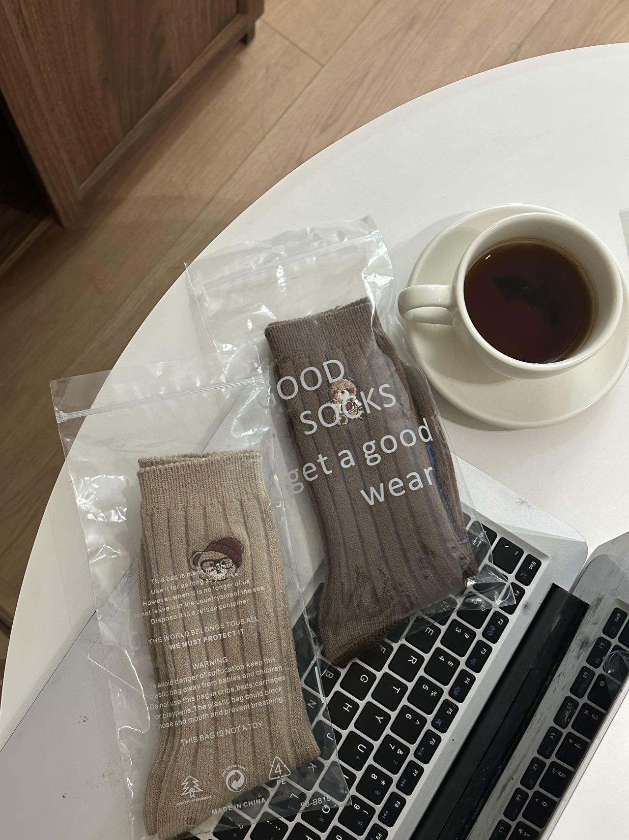 Each pair is individually packaged. - Comprehensive 7