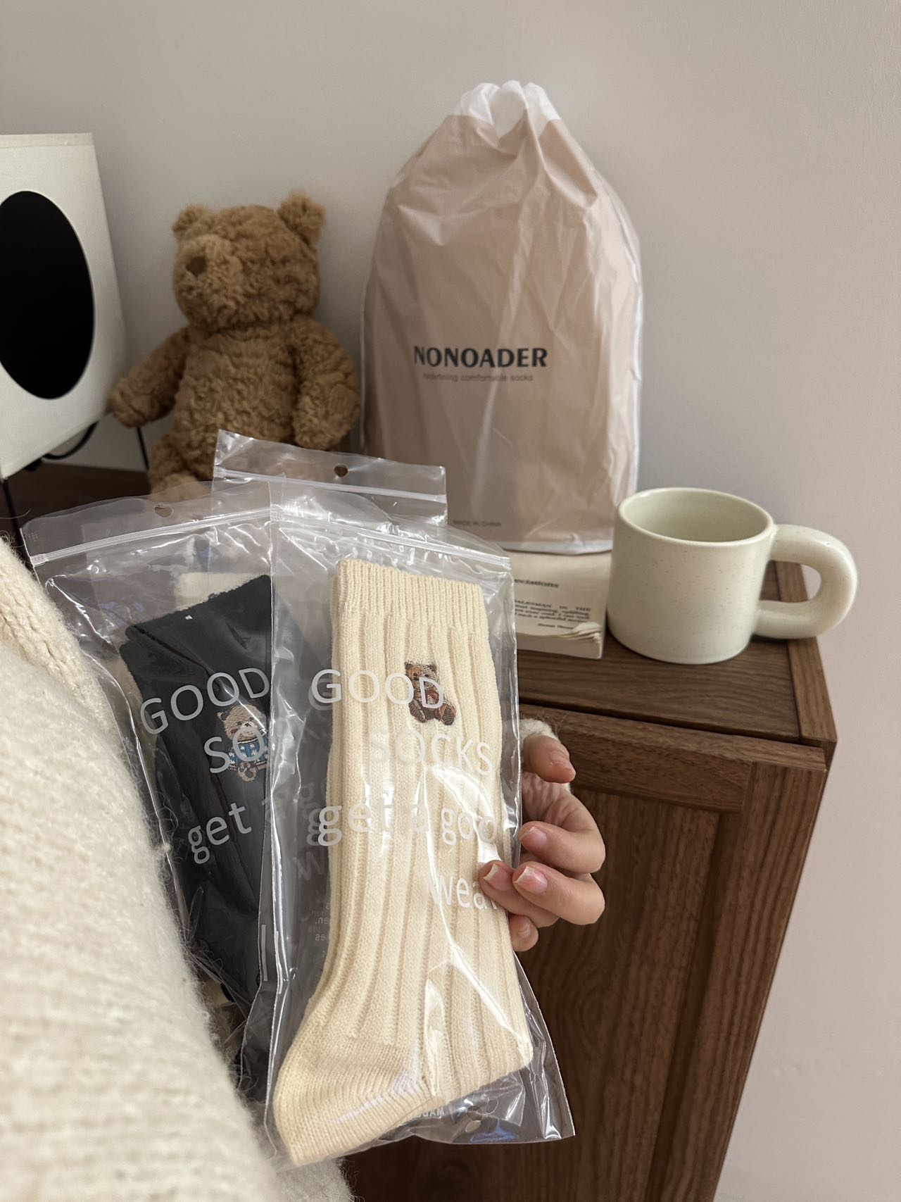 Each pair is individually packaged. - Comprehensive 2