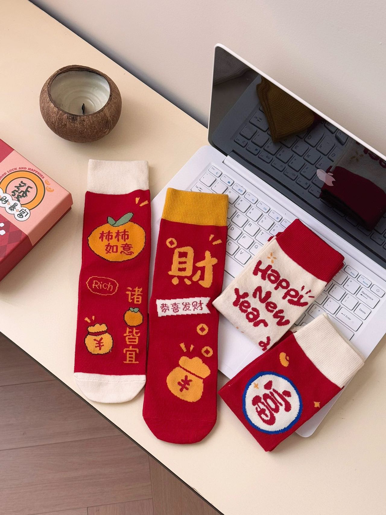 NONOADER的“发财暴富”新年礼盒袜 2