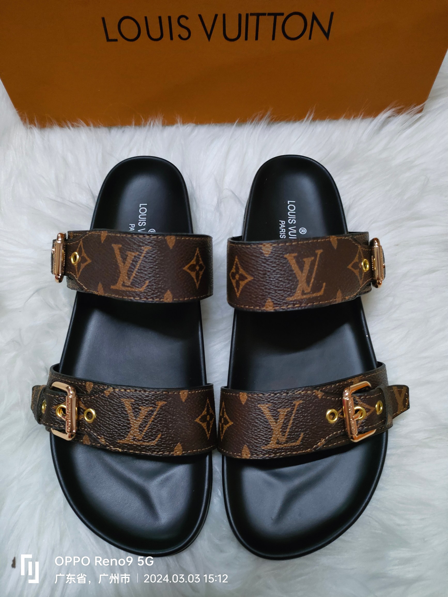 NO:257140,New ~ LV Louis Vuitton Early Spring New Slippers Original Open-Model Outsole Size 35-45, Slippers, louis vuitton, louis vuitton, slippers19860909上新啦～LV路易威登 早春新款拖鞋原版开模大底35-45码,,拖鞋,louis vuitton,louis vuitton,slippers,Women's Shoes
