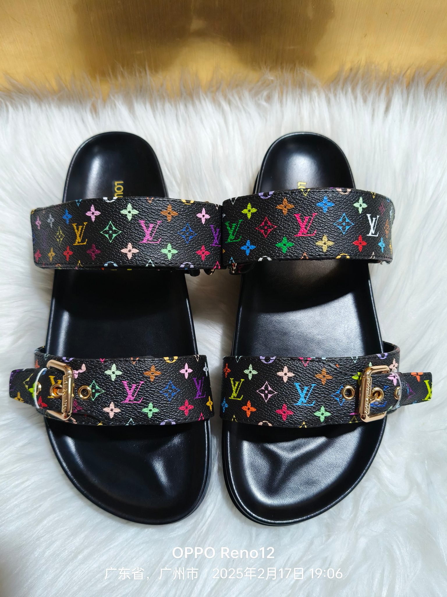 NO:233188,New ~ 2025LV Louis Vuitton Early Spring New Slippers Original Open-Model Outsole Size 35-45, Slippers, louis vuitton, louis vuitton, slippers19860909上新啦～2025LV路易威登 早春新款拖鞋原版开模大底35-45码,,拖鞋,louis vuitton,louis vuitton,slippers,Women's Shoes