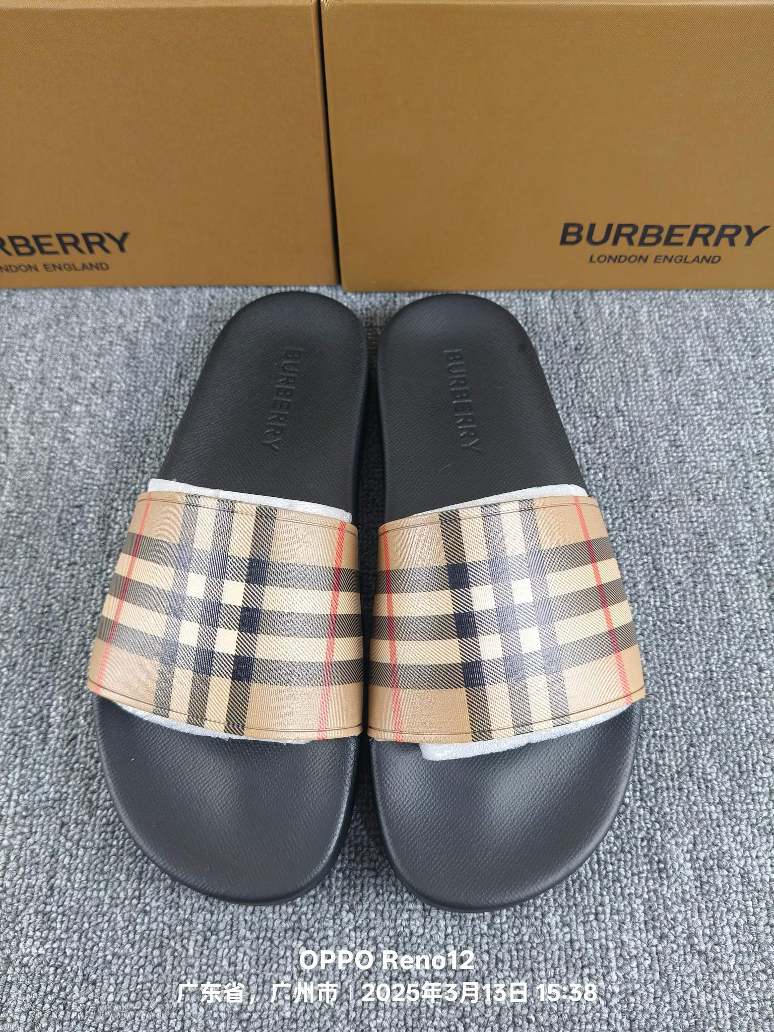 NO:230262,New ~ 2025 Burberry Slippers 35-46 sizes, slippers, burberry, slippers19860909上新啦～～2025巴宝莉拖鞋35-46码,,拖鞋,burberry,slippers,Women's Shoes