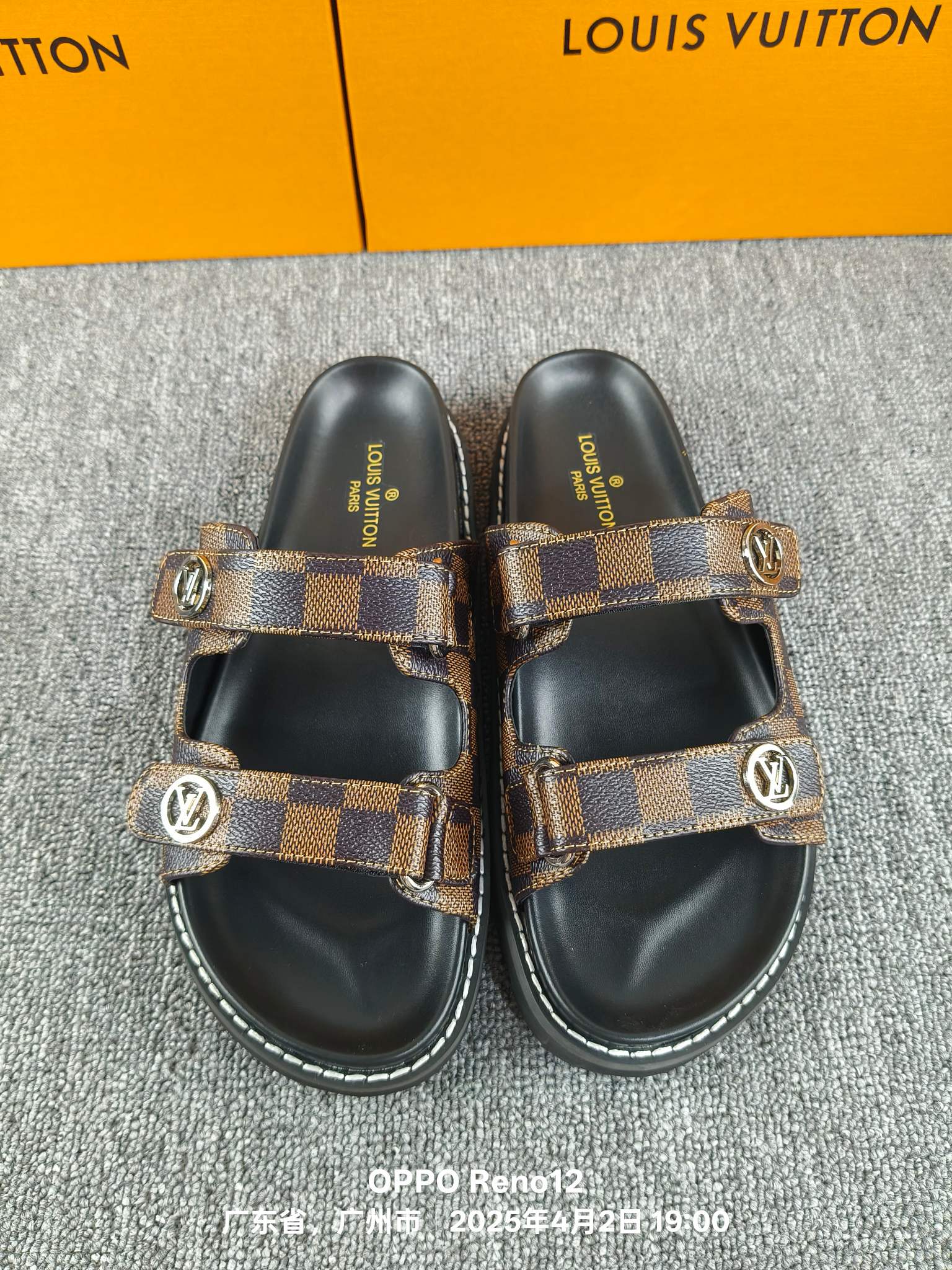 NO:260312,New ~ 2025LV Louis Vuitton Early Spring New Slippers Original Open-Model Outsole Size 35-45, Slippers, louis vuitton, louis vuitton, slippers19860909上新啦～2025LV路易威登 早春新款拖鞋原版开模大底35-45码,,拖鞋,louis vuitton,louis vuitton,slippers,Women's Shoes