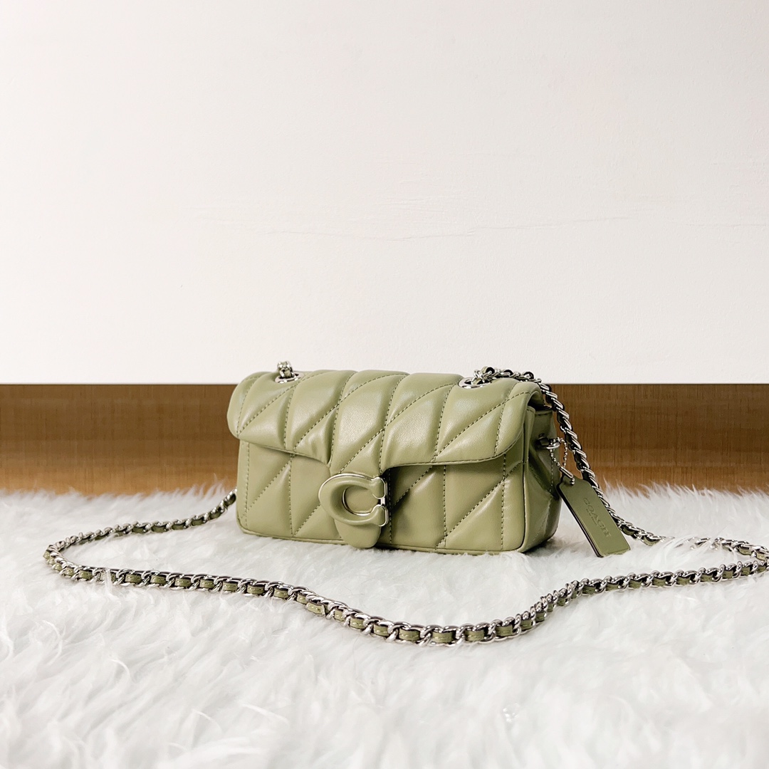 Coach coach 2月新品 cp145 quilting tabby珩缝工艺的链条tabby 酷酷的暗黑扣