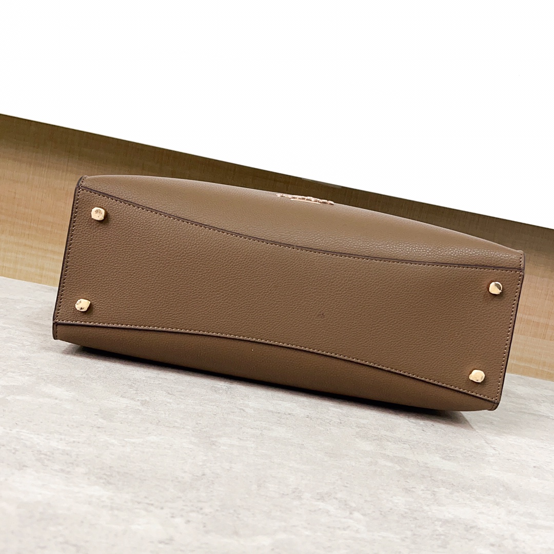 コーチ マギートートバッグ 大小サイズ ロゴ入り・純色選択可