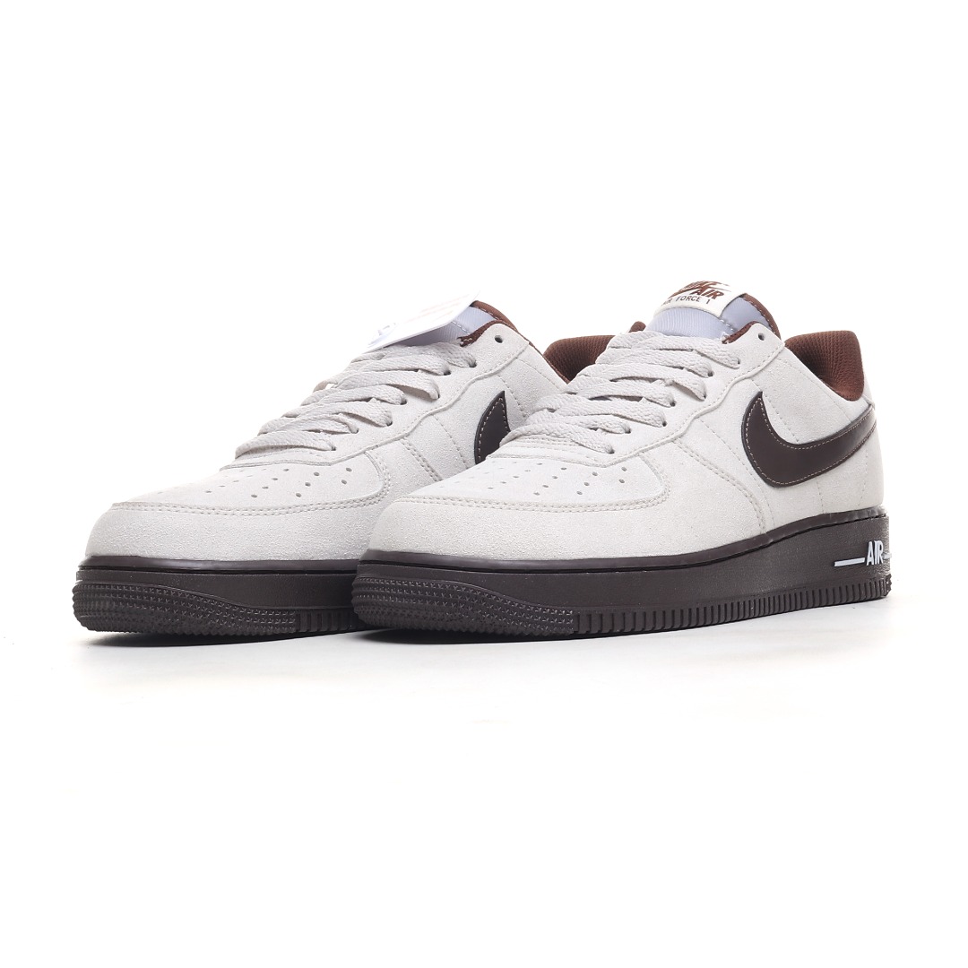 灰色摩卡 Nike Air Force 1 ’07 Low 空军一号低帮百搭休闲运动板鞋 HQ3485-104