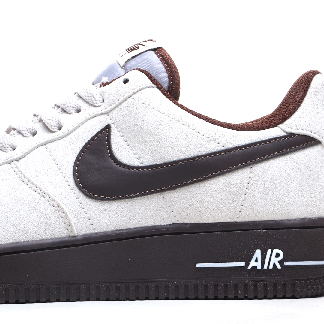 灰色摩卡 Nike Air Force 1 ’07 Low 空军一号低帮百搭休闲运动板鞋 HQ3485-104