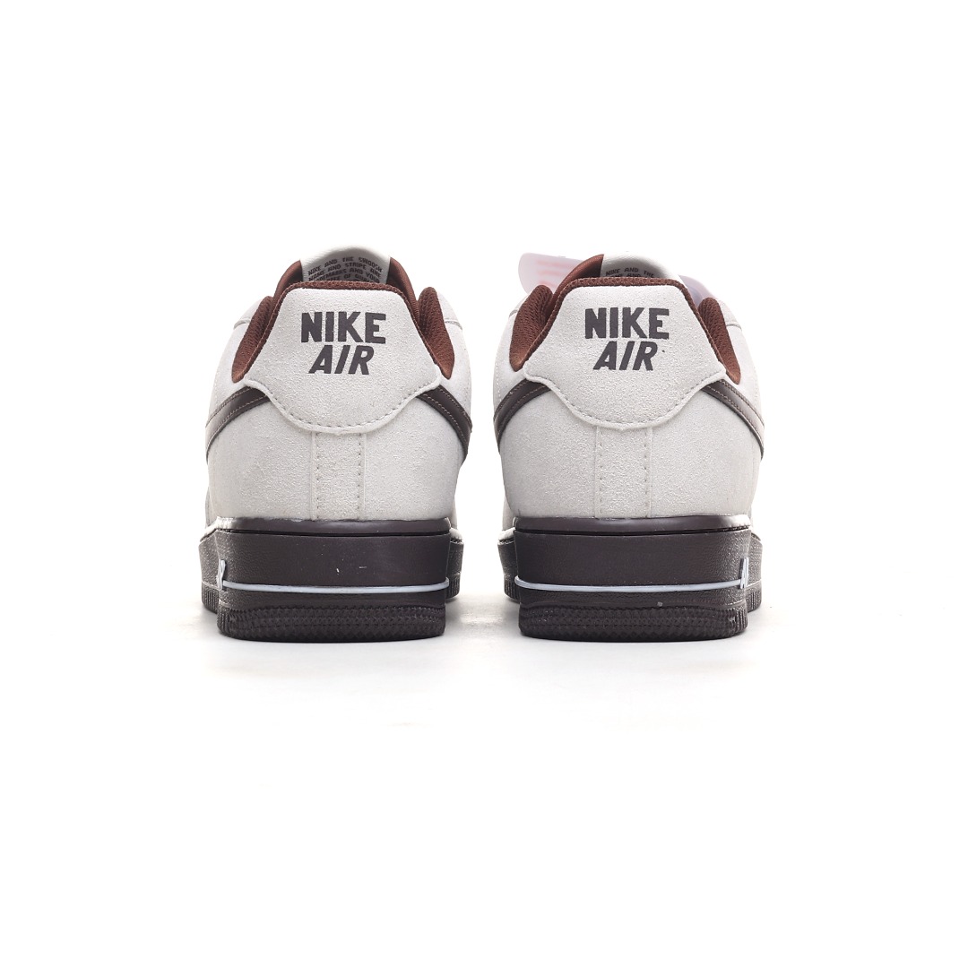 灰色摩卡 Nike Air Force 1 ’07 Low 空军一号低帮百搭休闲运动板鞋 HQ3485-104