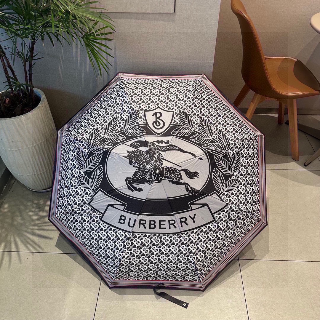 BURBERRY巴宝莉三折自动折叠晴雨伞年度巅峰之作经典高雅时髦这就是被称为英国BURBERRY风格所在