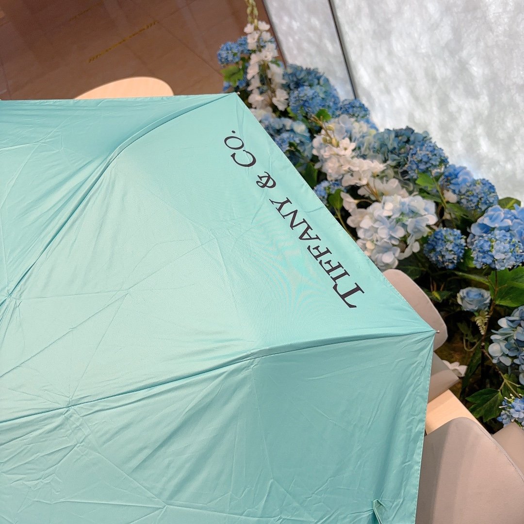 Tiffany蒂芙尼小熊图案时尚独特三折自动折叠晴雨伞火爆来袭夏日里的小清新高效阻隔紫外线涂层有伞随行晴