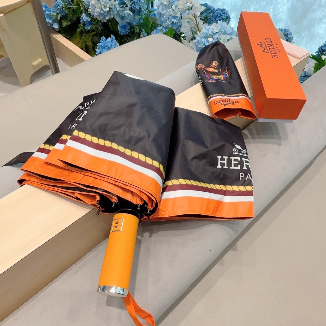 爱马仕Hermès马拉车极品H家三折自动伞重磅呈现以其精湛的工艺技术和源源不断的想像力新涂层技术伞布带来