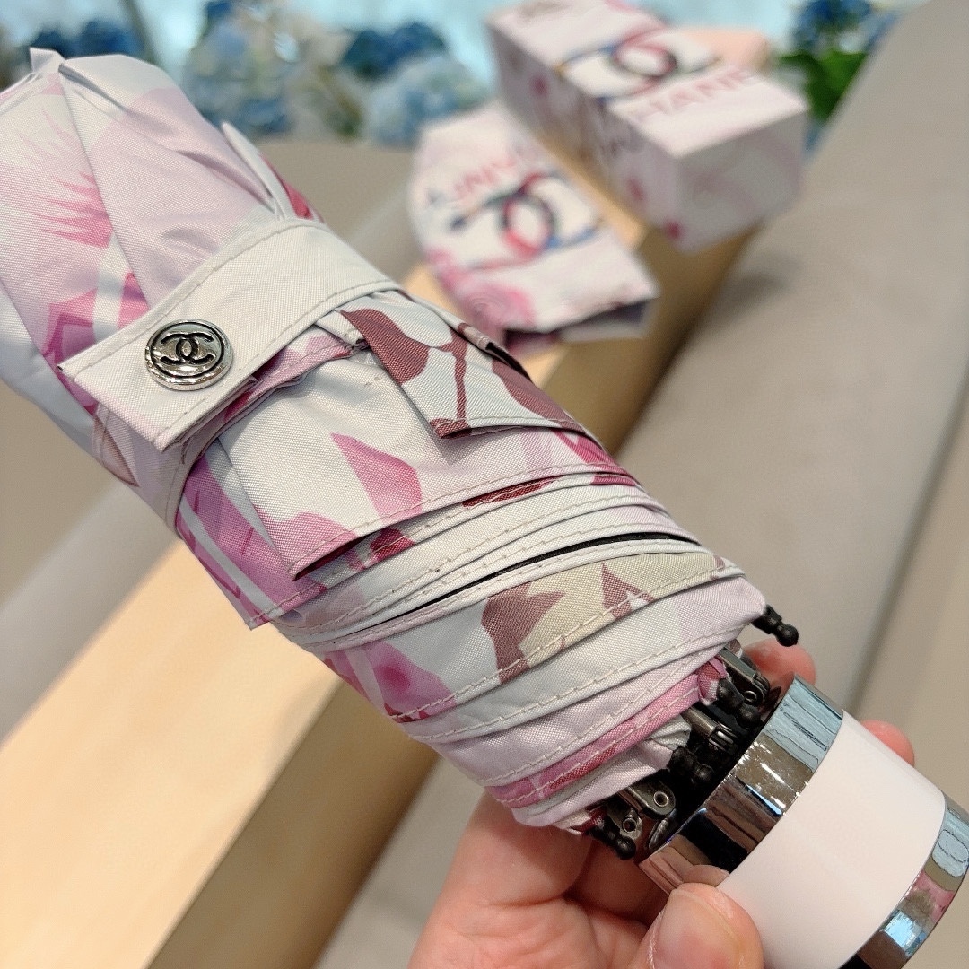 CHANEL香奈儿棒棒糖五折手动折叠晴雨伞选用台湾进口UV防紫外线伞布原单代工级品质2色