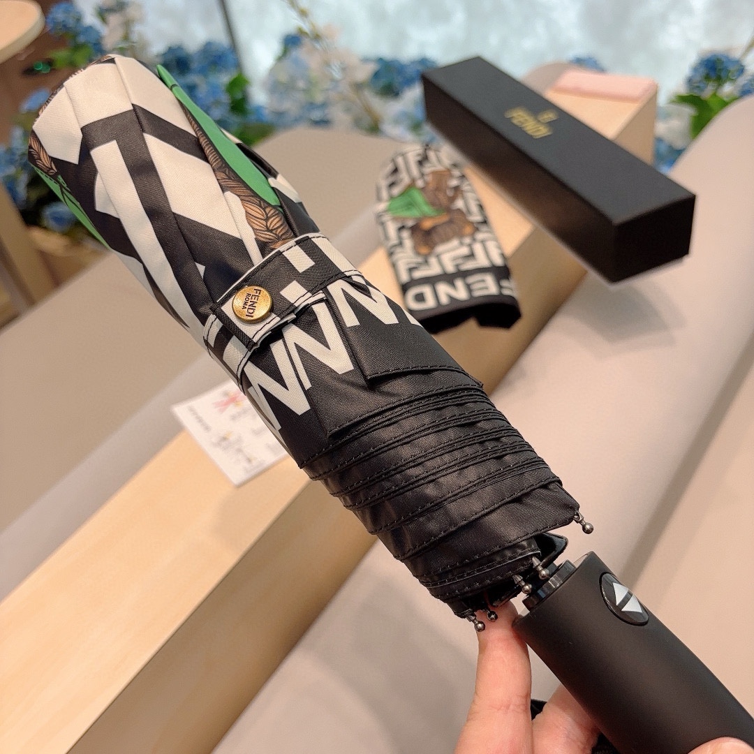 FENDI芬迪印花三折自动折叠晴雨伞年度最新火爆单品原单代工级品质第一代210T碰击布防嗮拒水技术阻隔9