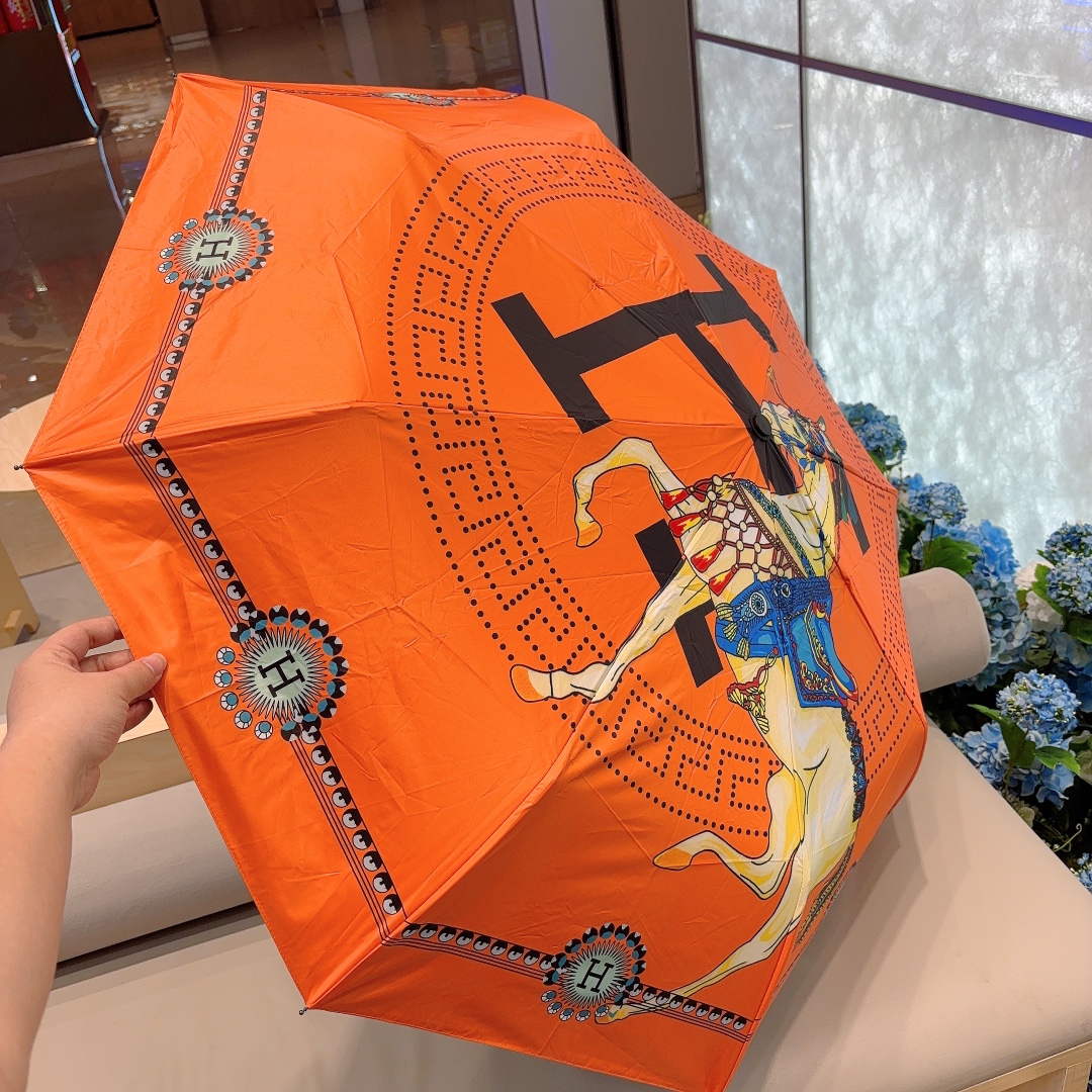爱马仕Hermès2024新款骏马极品H家三折自动伞重磅呈现以其精湛的工艺技术和源源不断的想像力新涂层技