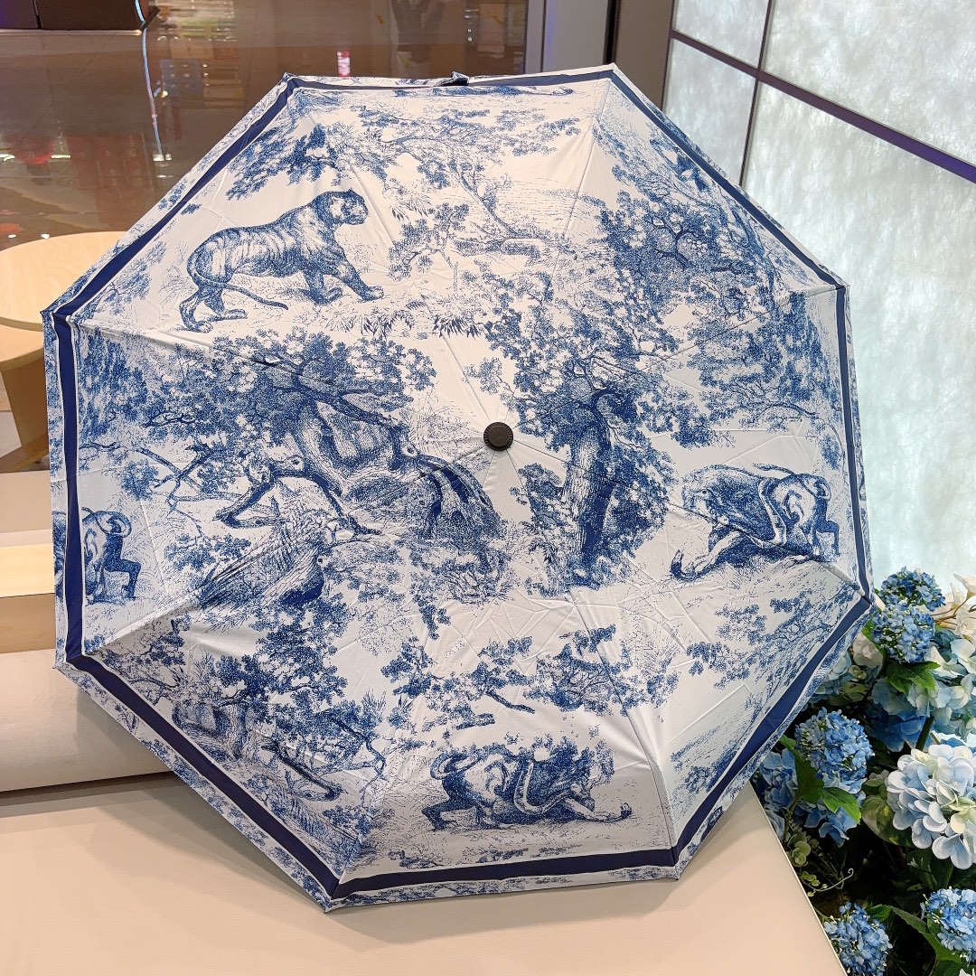 DIOR迪奥三折自动折叠晴雨伞时尚原单代工品质细节精致看得见的品质打破一成不变色泽纯正艳丽！