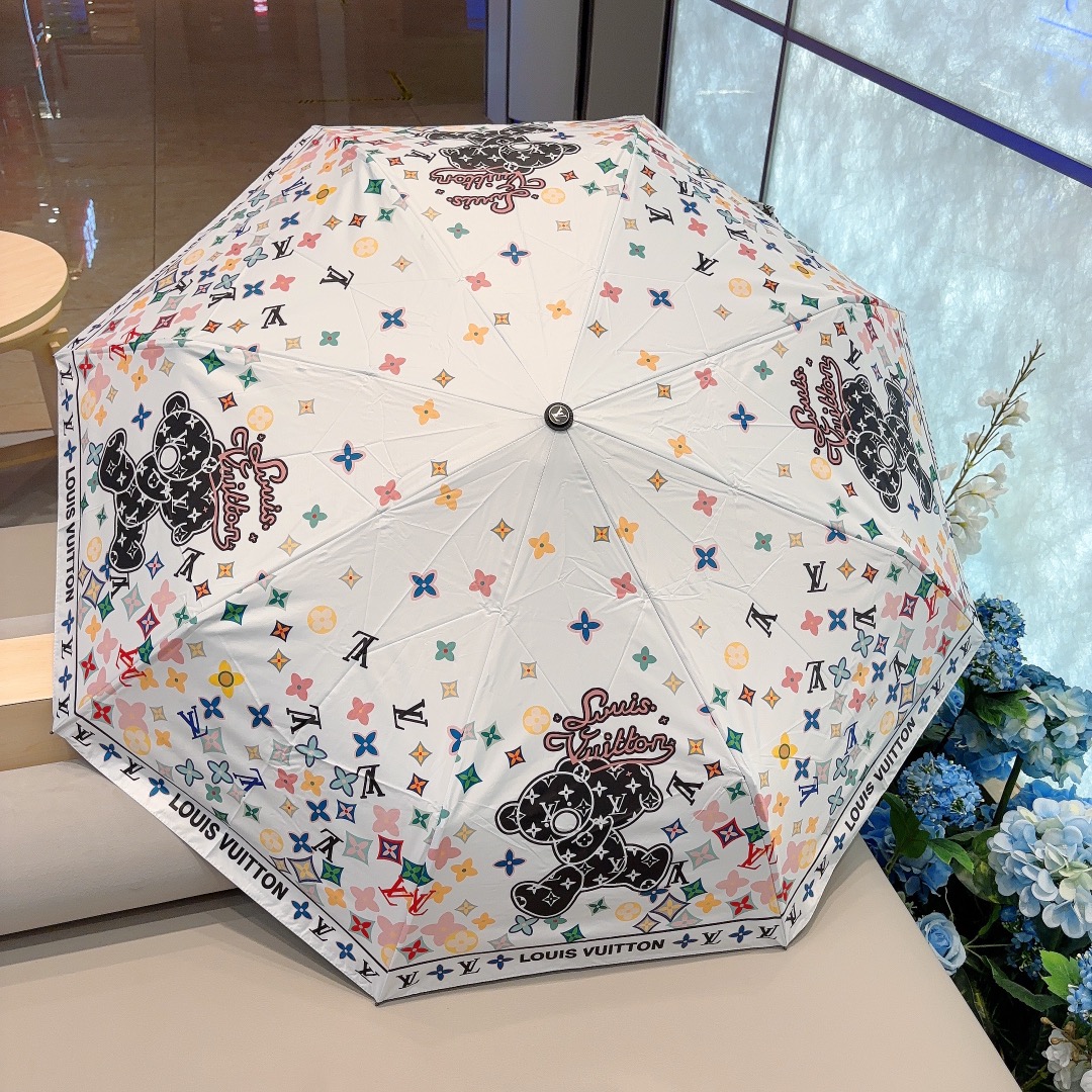 LOUISVUITTON路易威登2024新款三折自动折叠晴雨伞新涂层技术深色伞面拥有令人惊喜的遮光效果！