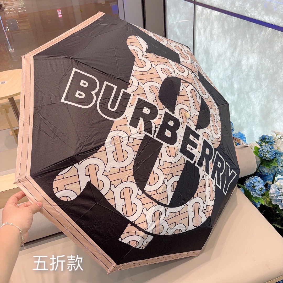 BURBERRY巴宝莉水晶柄五折手动折叠晴雨伞选用台湾进口UV防紫外线伞布原单代工级品质2色