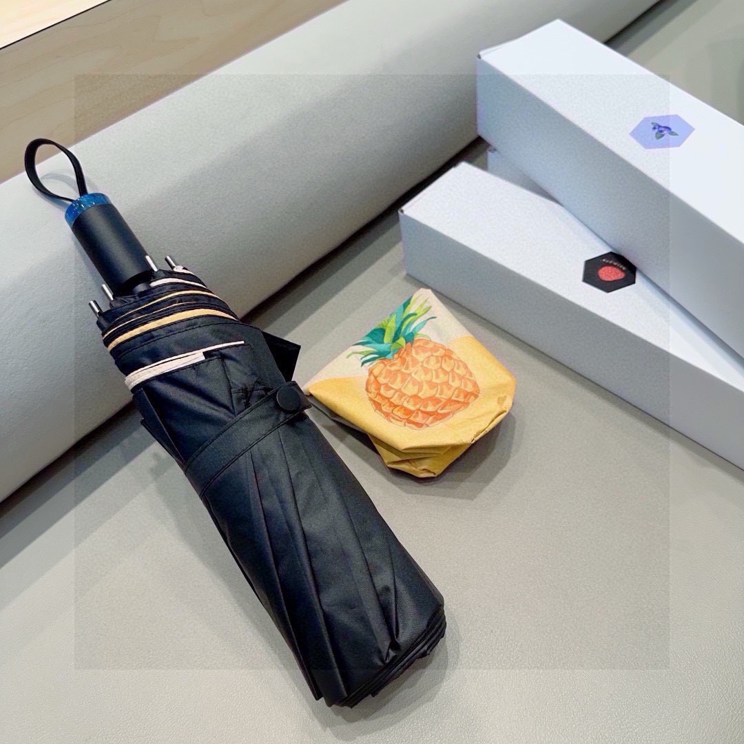 NO:305670,CHANEL new style fruit umbrella with three fold hand-open folding sunny umbrella, fine workmanship, temperament, fashion, fried chicken looks good!  UV protection is a must-have for human hands!  umbrellas sun umbrellas, umbrellas, chanel, umbrellas19860909CHANEL（香奈儿）新款 水果伞 三折手开折叠晴雨伞 做工精细 气质 时尚 炒鸡好看！防紫外线 人手必备 ！雨伞太阳伞遮阳伞,雨伞,chanel,chanel,umbrellas,accessory