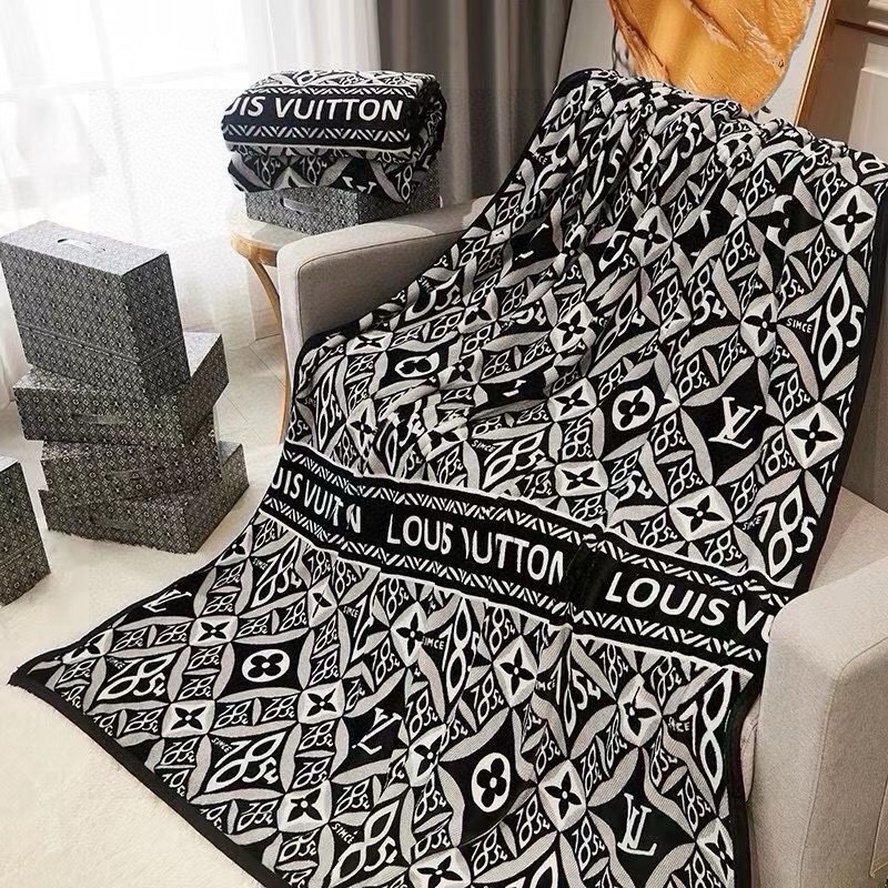 Louis Vuitton Dekens Rood