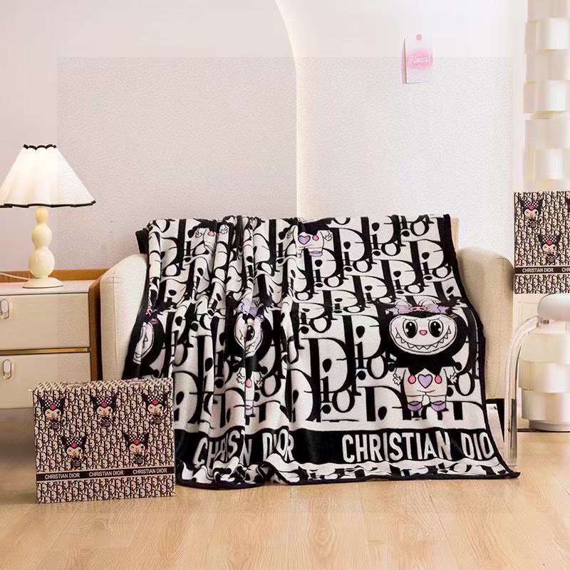 NO:302312,Dior (with gift box) blanket is as silky as milk. It is softer than the blanket you imagine. If you don’t believe it, try it. You can sleep naked~ It feels great and skin-friendly and does not shed hair!  !  Comfortable feel, moisture-absorbing and breathable, fine fiber support hand washing blankets, blankets, pillows, dior, dior, blankets, throw pillows19860909Dior 迪奥（配礼盒）毛毯 如牛奶般丝滑的体验 比你想象中的毛毯更柔软 不信你试试 可以贴身裸睡 ～ 手感极佳亲肤不掉毛！！ 手感舒适 吸湿透气 纤维细密 支持手洗机洗毛毯,毛毯，抱枕,dior,dior,blankets,throw pillows,accessory