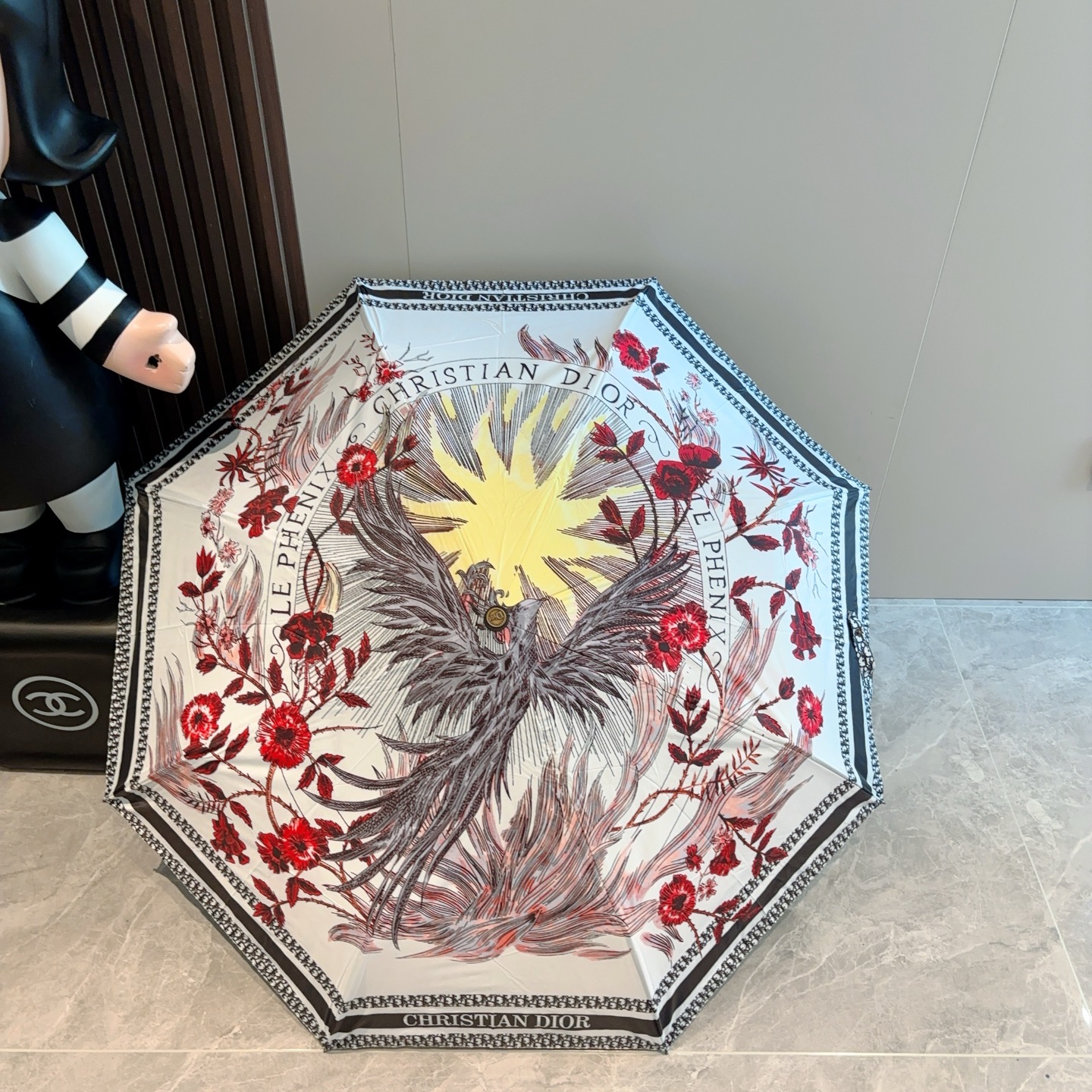 DIOR（迪奥）火烈鸟 三折自动折叠晴雨伞  时尚原单代工品质 细节精致 看得见的品质 打破一成不变 