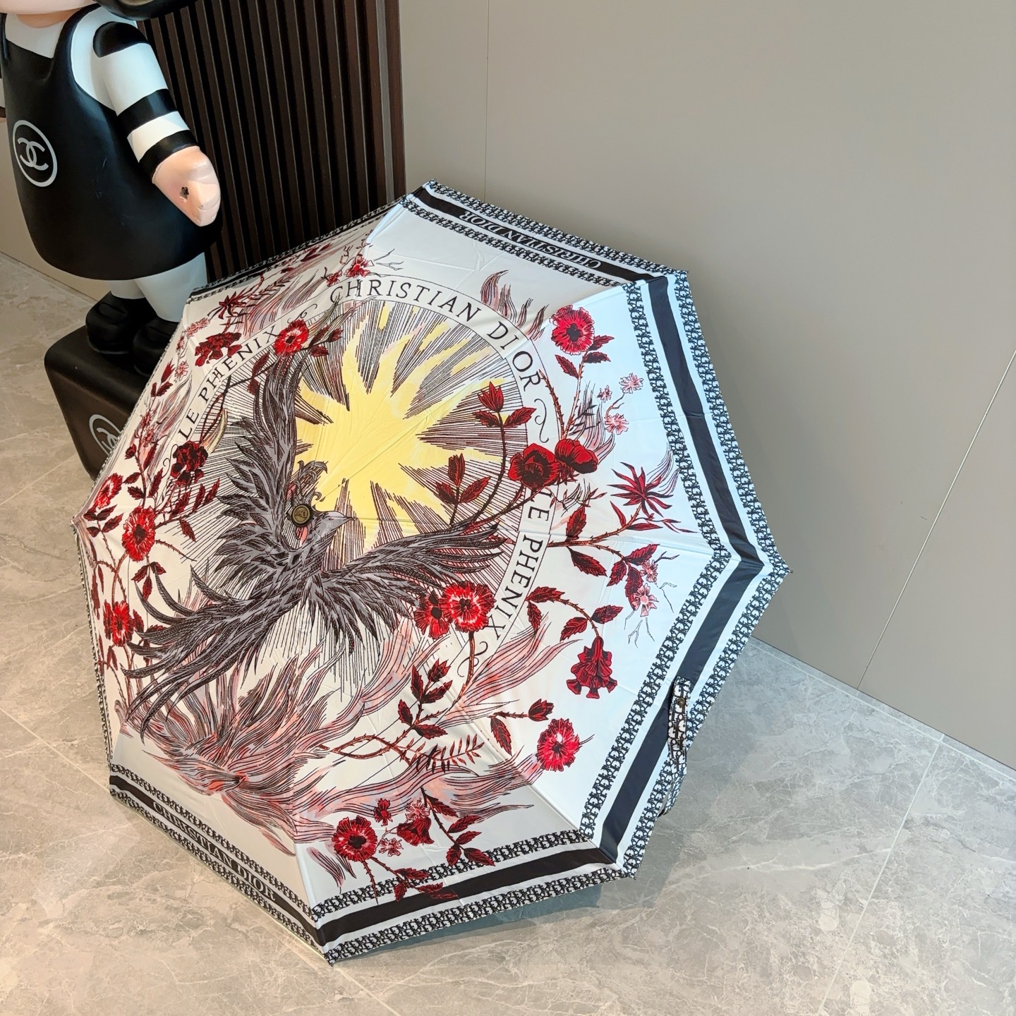  DIOR（迪奥）火烈鸟 三折自动折叠晴雨伞  时尚原单代工品质 细节精致 看得见的品质 打破一成不变 