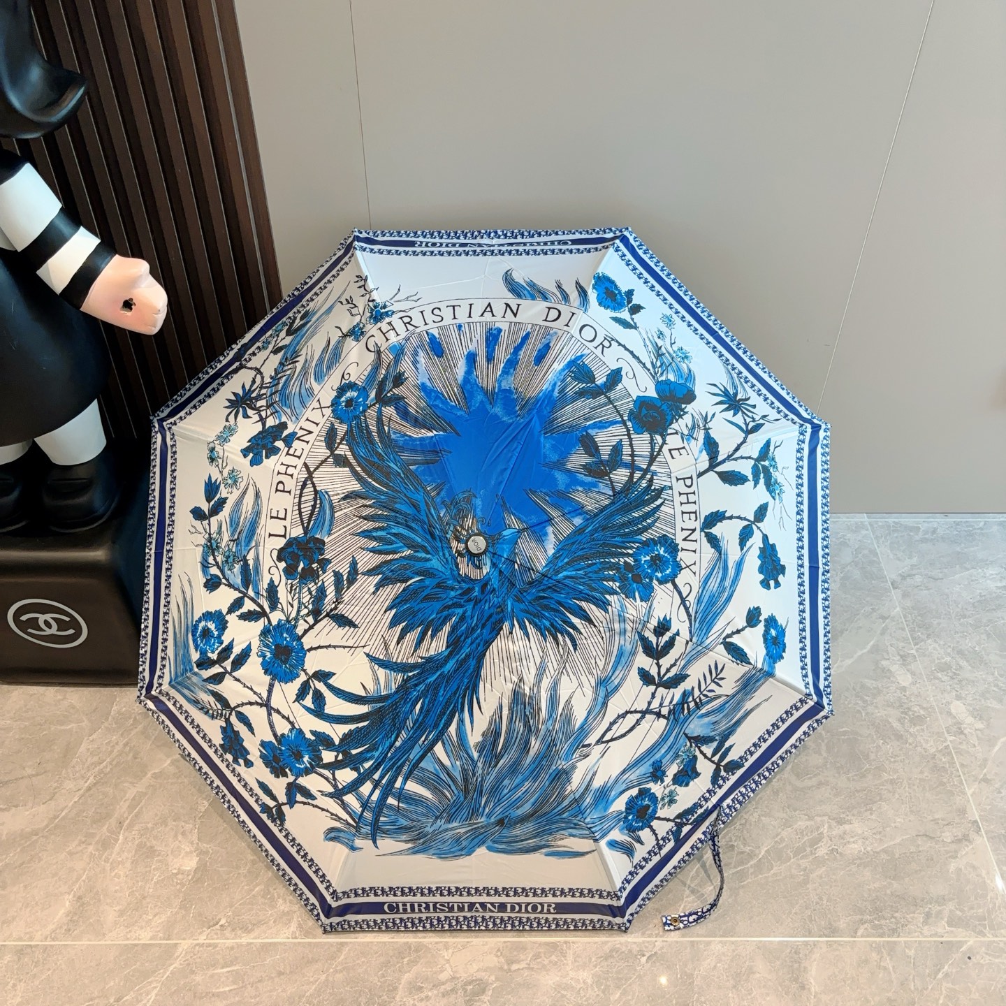  DIOR（迪奥）火烈鸟 三折自动折叠晴雨伞  时尚原单代工品质 细节精致 看得见的品质 打破一成不变 