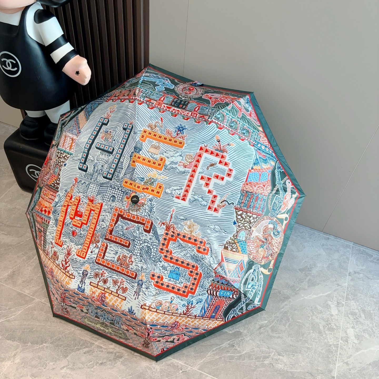 爱马仕（Hermès）   新款 极品H家三折自动伞重磅呈现 以其精湛的工艺技术和源源不断的想像力 新涂