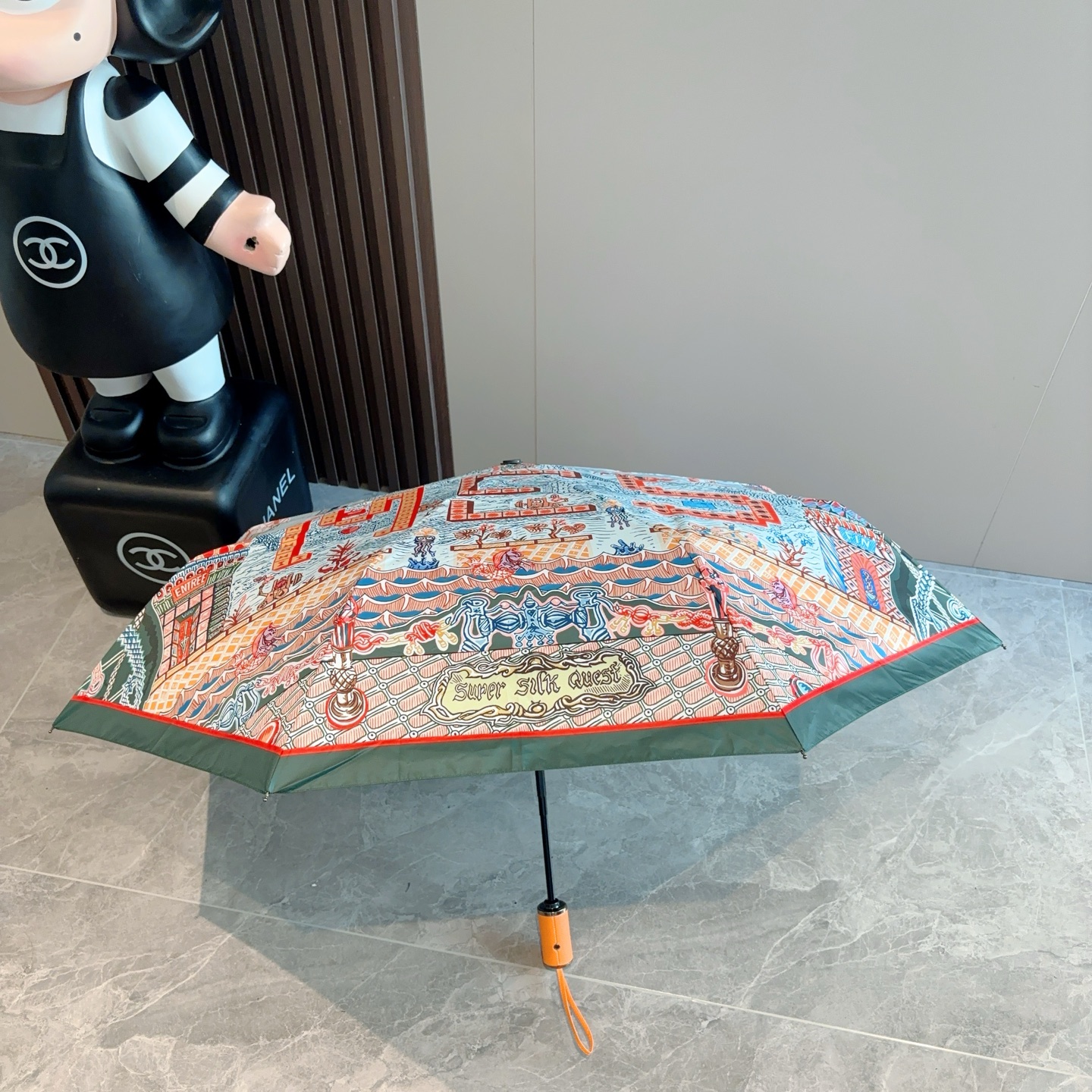 爱马仕（Hermès）   新款 极品H家三折自动伞重磅呈现 以其精湛的工艺技术和源源不断的想像力 新涂