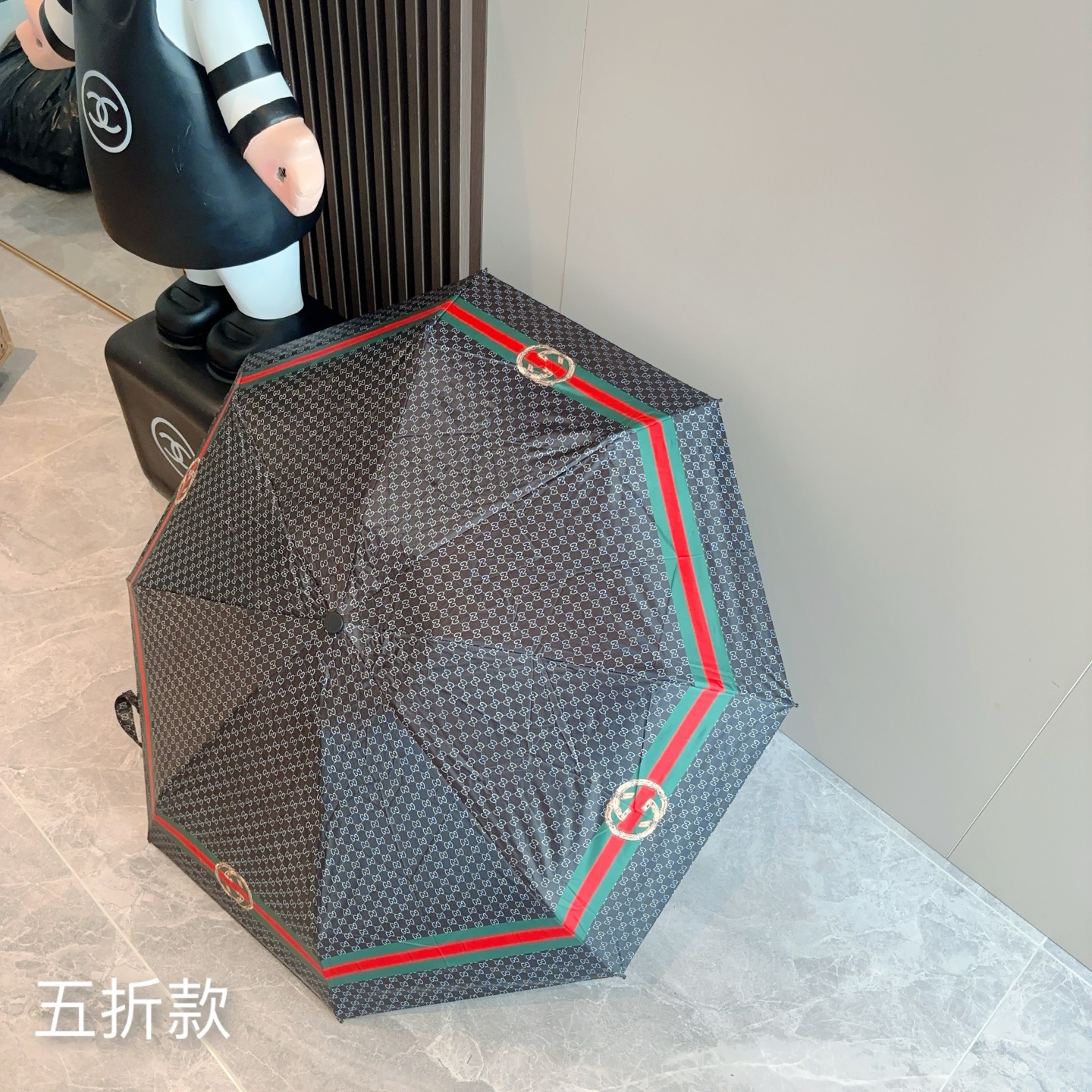 GUCCI（古奇）新款  五折手开折叠晴雨伞 选用台湾进口UV防紫外线伞布 原单代工级品质  🌹
