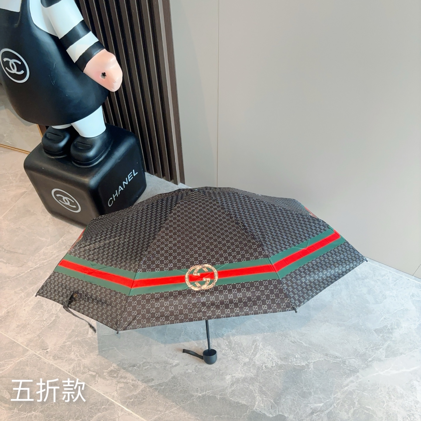 GUCCI（古奇）新款  五折手开折叠晴雨伞 选用台湾进口UV防紫外线伞布 原单代工级品质  🌹