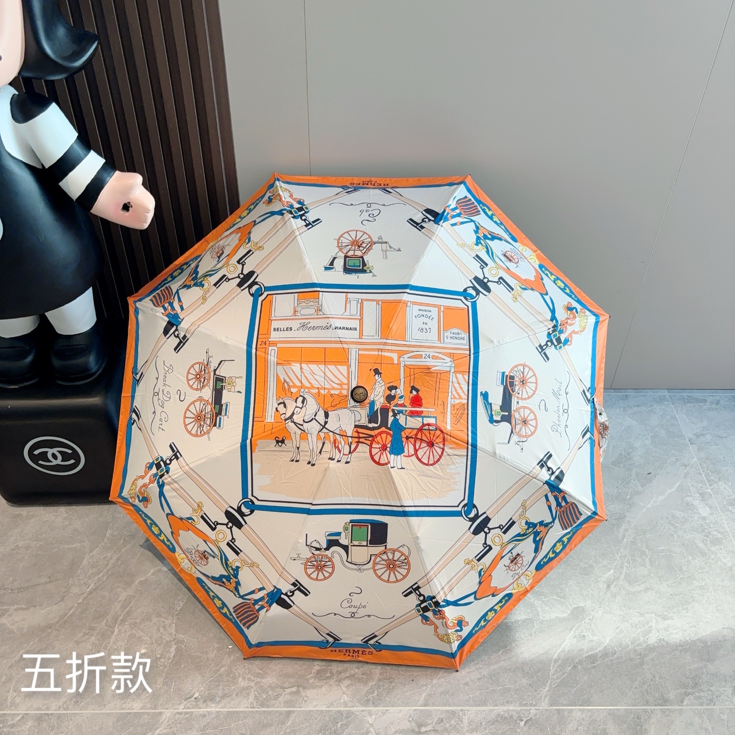 HERMÈS (爱马仕)新款 五折伞 热卖款 时尚指数爆表 不论晴天雨天使用都相得益彰 拥有它感受风从身