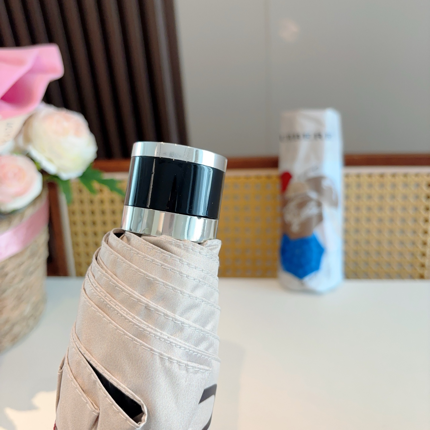 BURBERRY（巴宝莉）五折手动折叠晴雨伞 选用台湾进口UV防紫外线伞布 原单代工级品质  