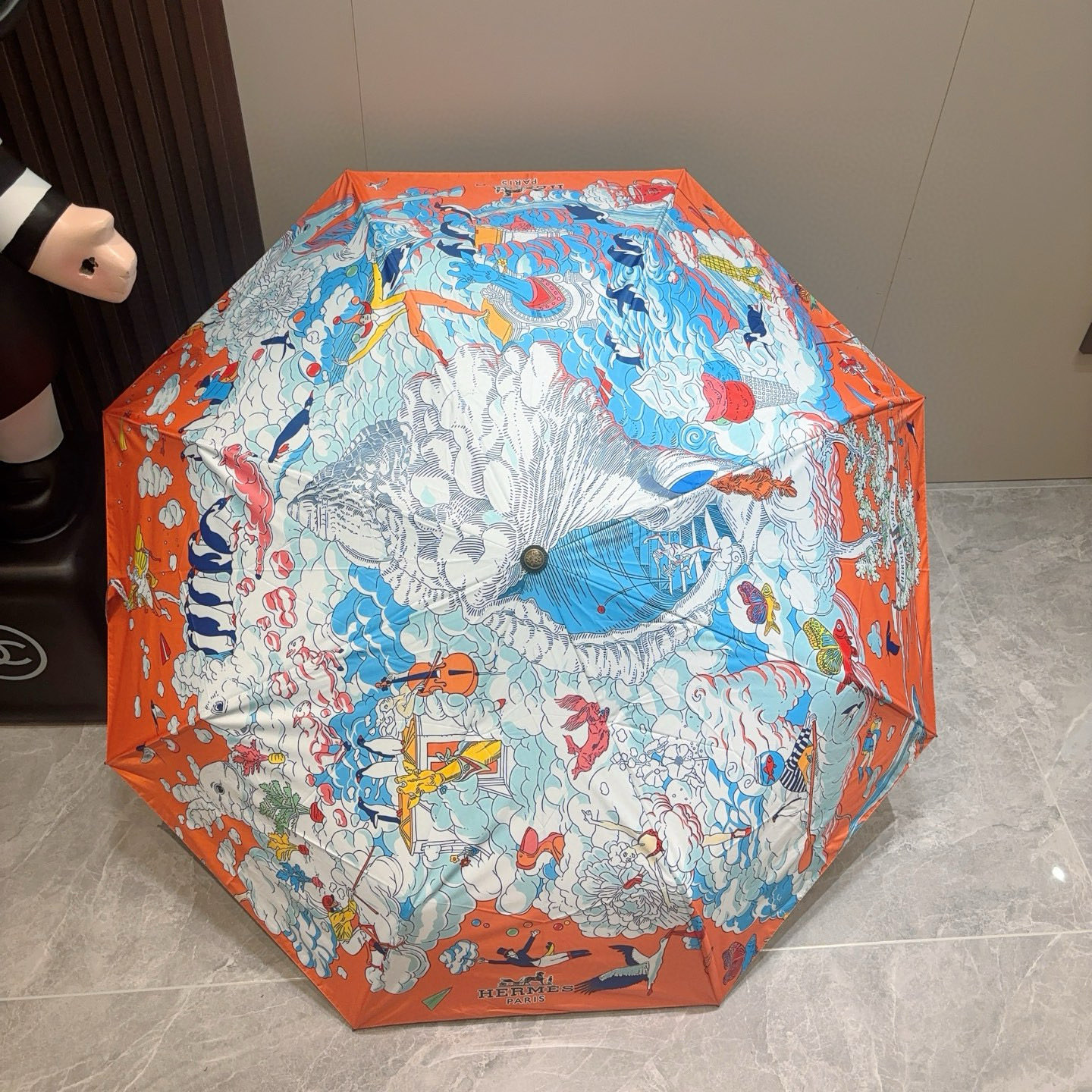 爱马仕（Hermès）   新款 极品H家三折自动伞重磅呈现 以其精湛的工艺技术和源源不断的想像力 新涂