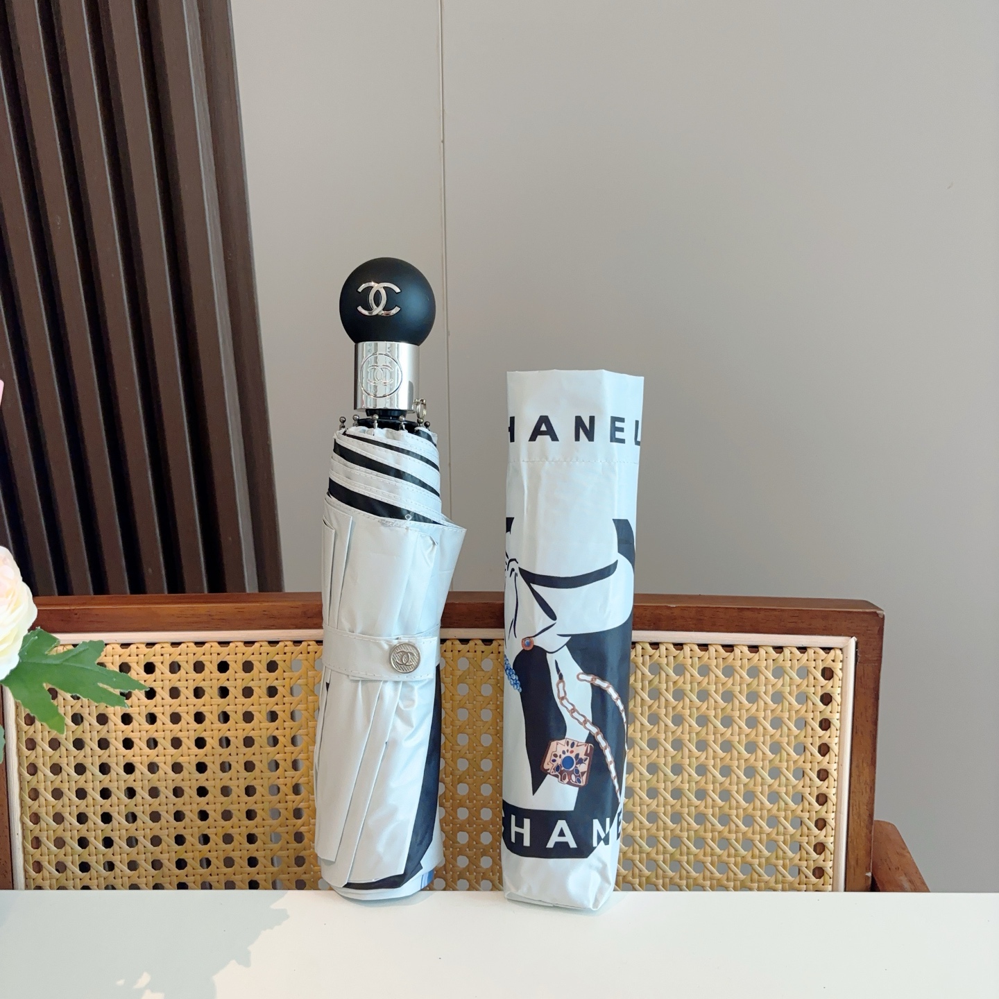  CHANEL（香奈儿）coco三折自动折叠晴雨伞 选用台湾进口UV防紫外线伞布 原单代工级品质  