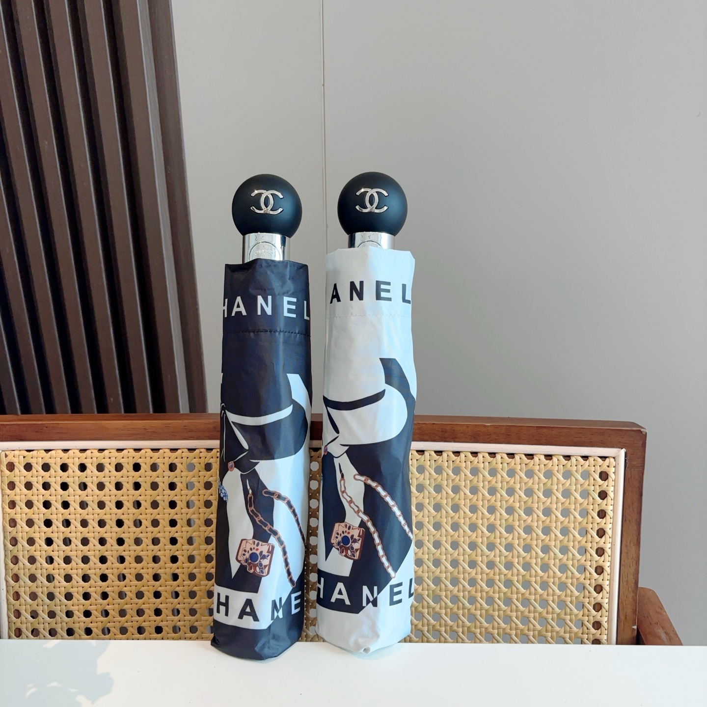  CHANEL（香奈儿）coco三折自动折叠晴雨伞 选用台湾进口UV防紫外线伞布 原单代工级品质  