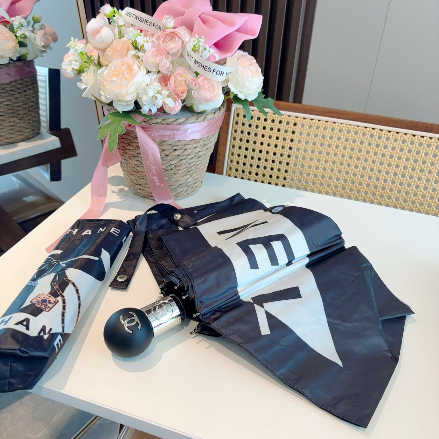  CHANEL（香奈儿）coco三折自动折叠晴雨伞 选用台湾进口UV防紫外线伞布 原单代工级品质  