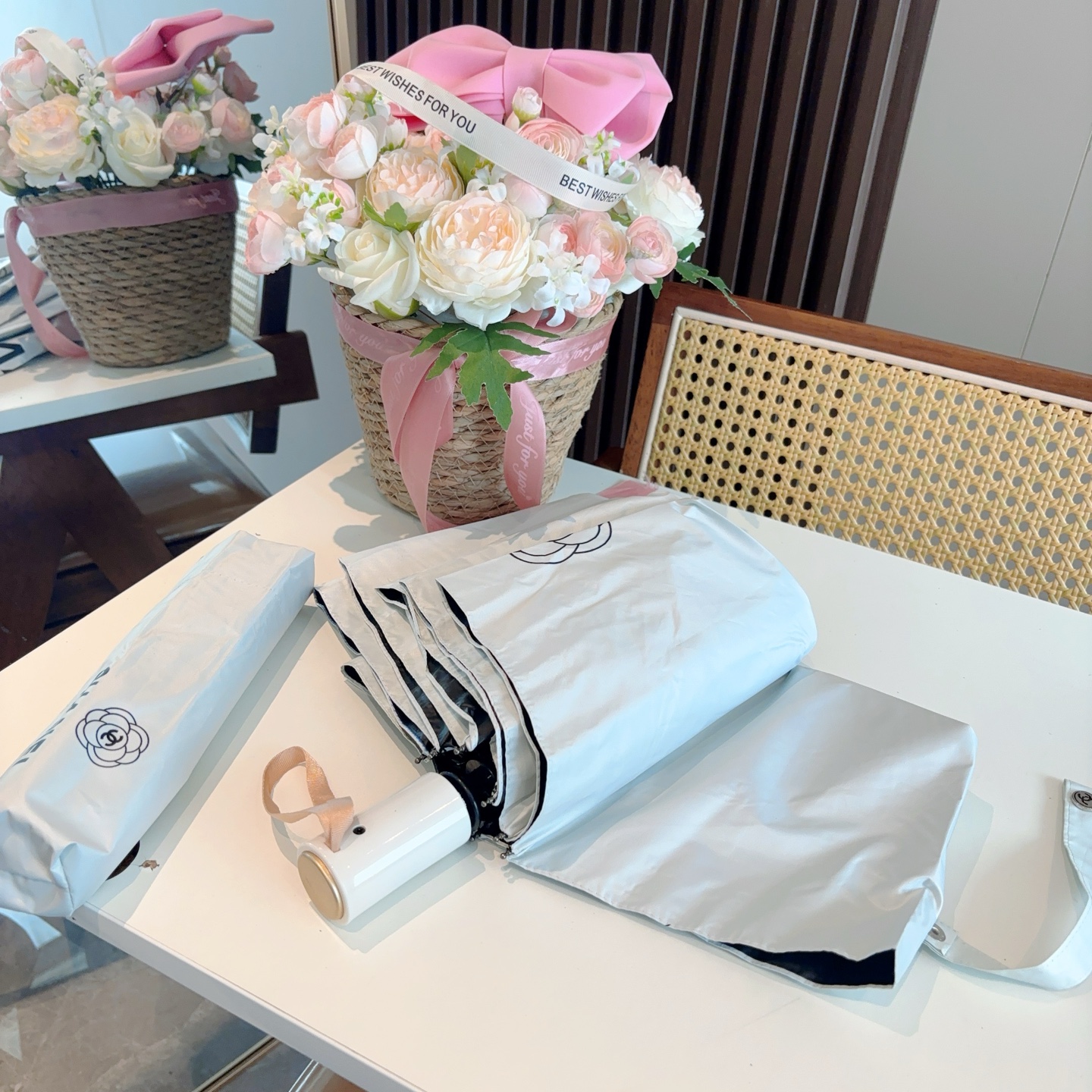  CHANEL（香奈儿）三折自动折叠晴雨伞 选用台湾进口UV防紫外线伞布 原单代工级品质  