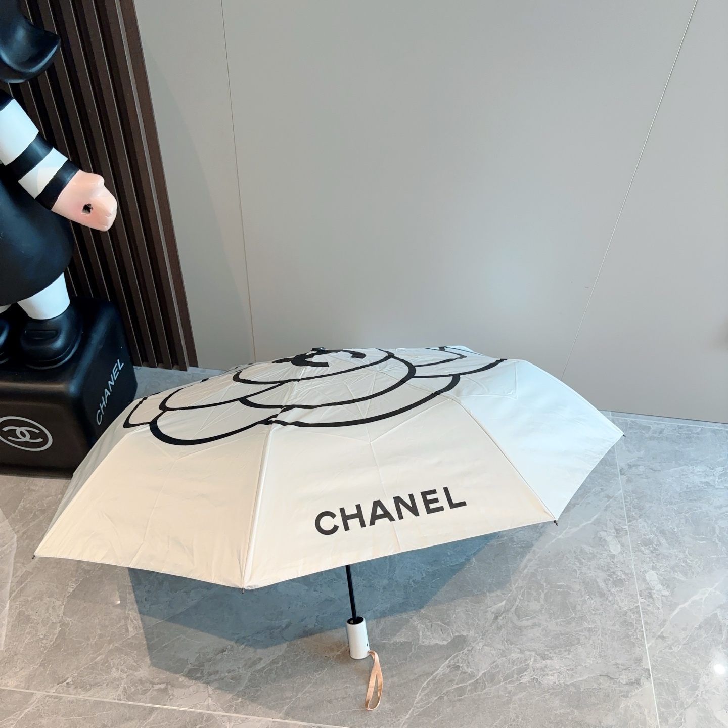 CHANEL（香奈儿）三折自动折叠晴雨伞 选用台湾进口UV防紫外线伞布 原单代工级品质  