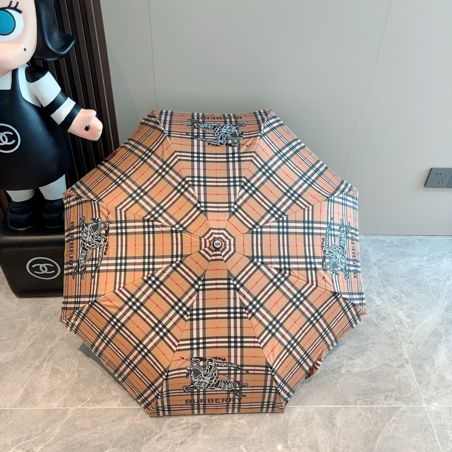  BURBERRY（巴宝莉） 三折自动折叠晴雨伞 年度巅峰之作 经典 高雅 时髦 这就是被称为英国BUR