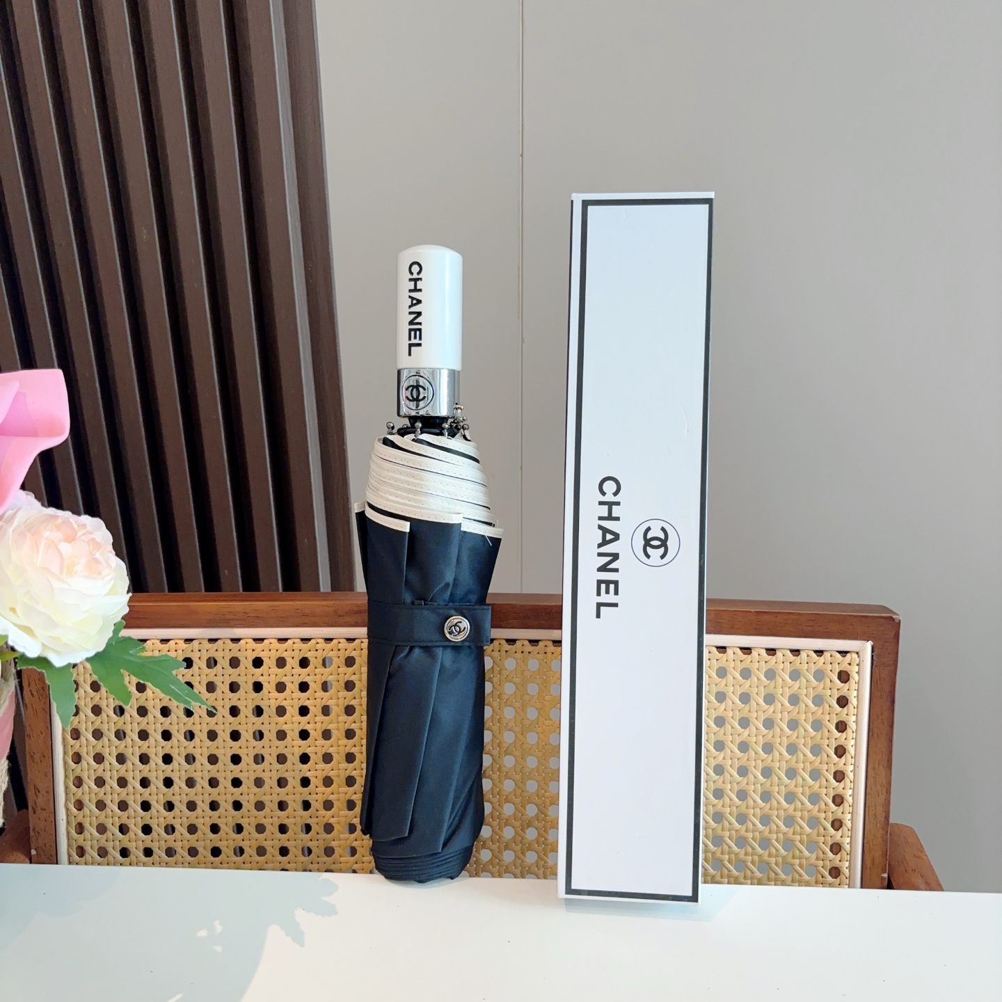  CHANEL（香奈儿）三折自动折叠晴雨伞 选用台湾进口UV防紫外线伞布 原单代工级品质  