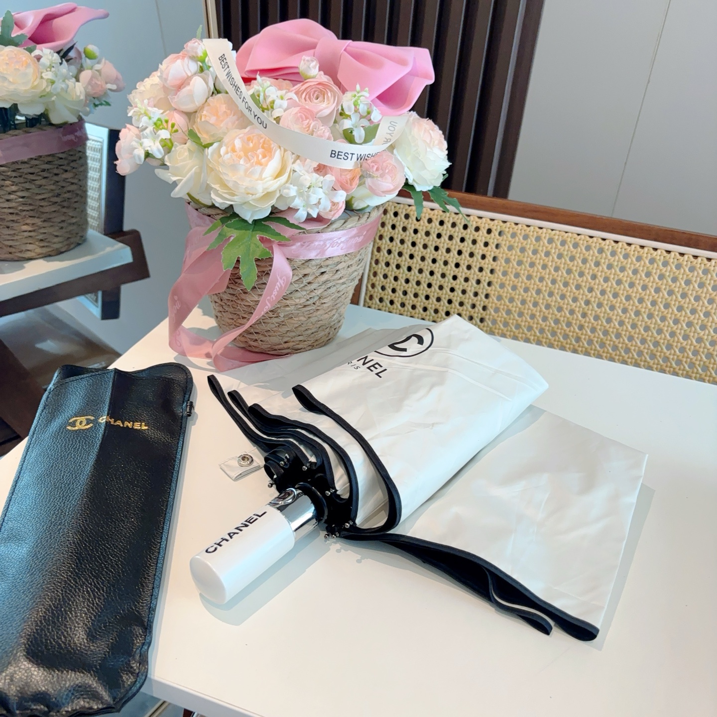  CHANEL（香奈儿）三折自动折叠晴雨伞 选用台湾进口UV防紫外线伞布 原单代工级品质  